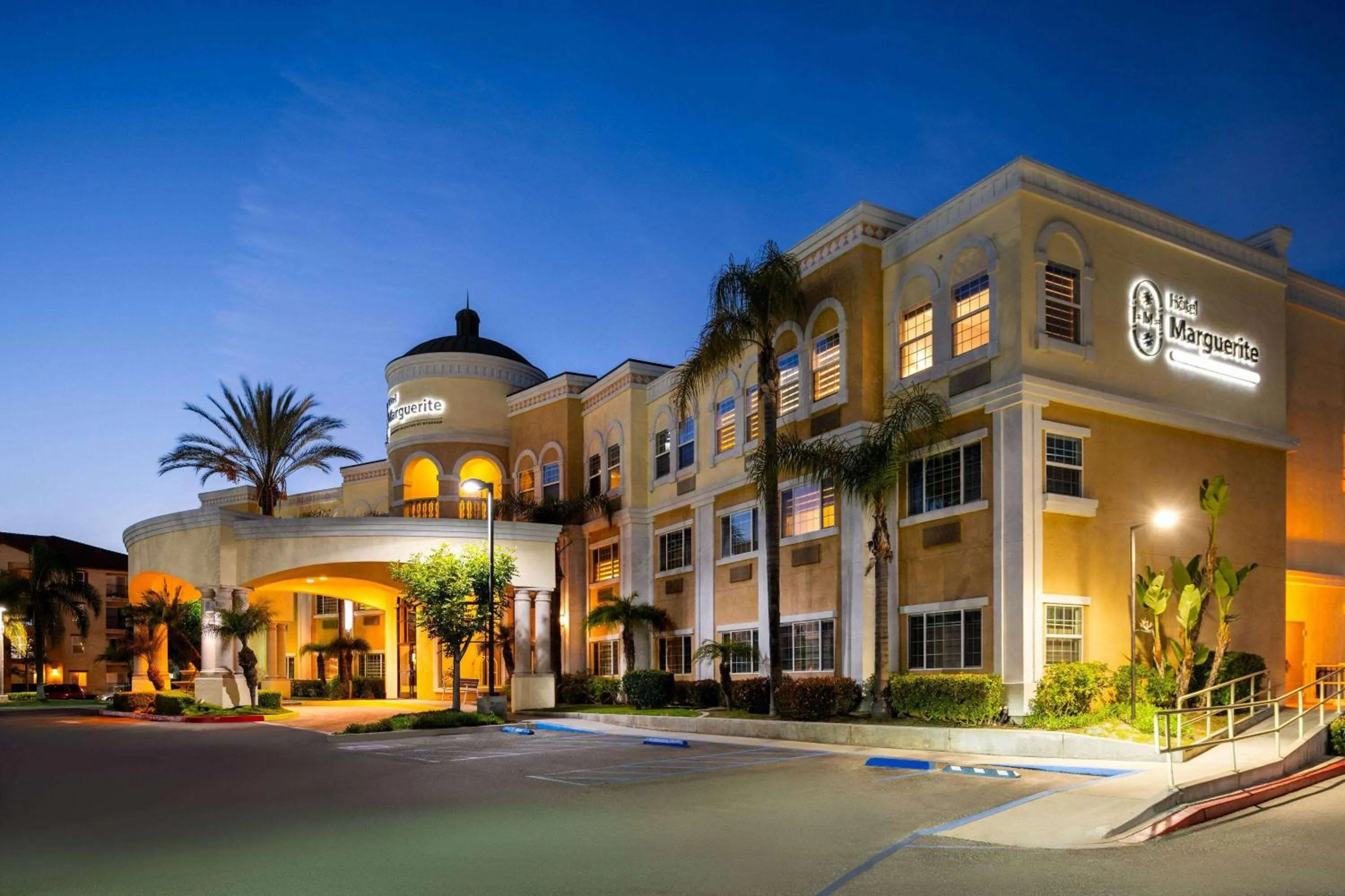 Property building in Hotel Marguerite South Anaheim - Garden Grove, Trademark Collection by Wyndham