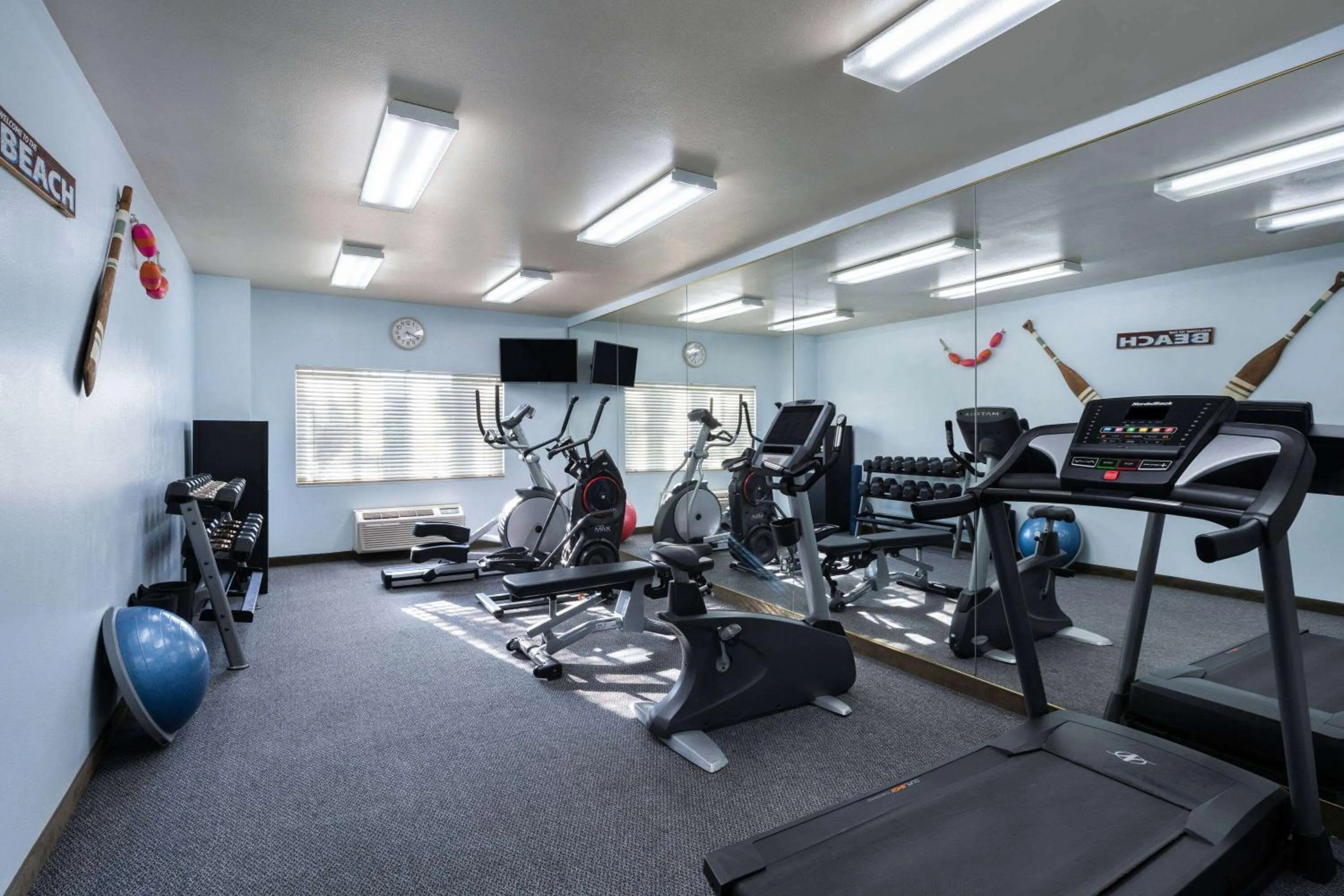 Fitness centre/facilities in Hotel Marguerite South Anaheim - Garden Grove, Trademark Collection by Wyndham