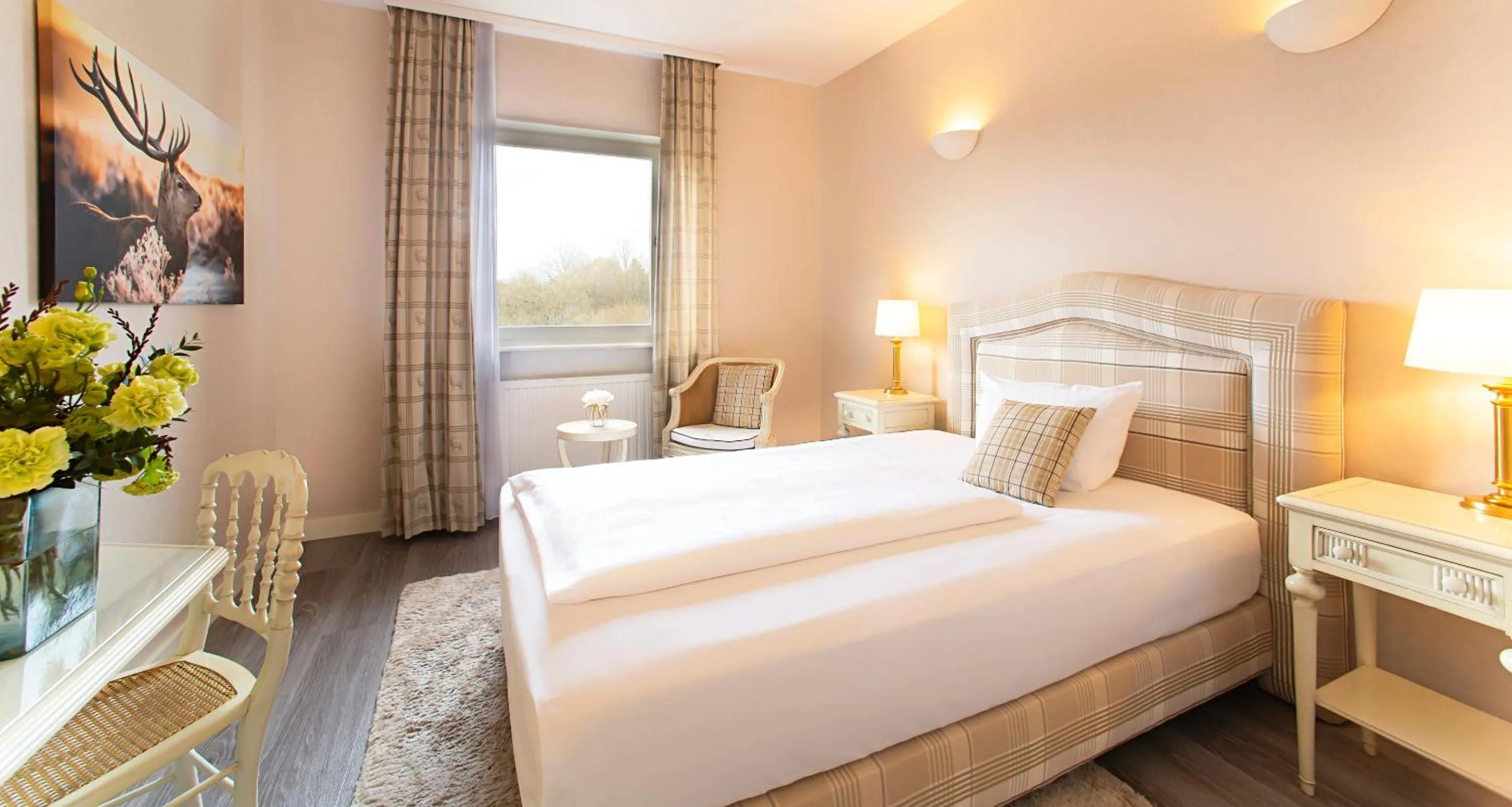 Bed in Victor's Seehotel Weingärtner Bostalsee