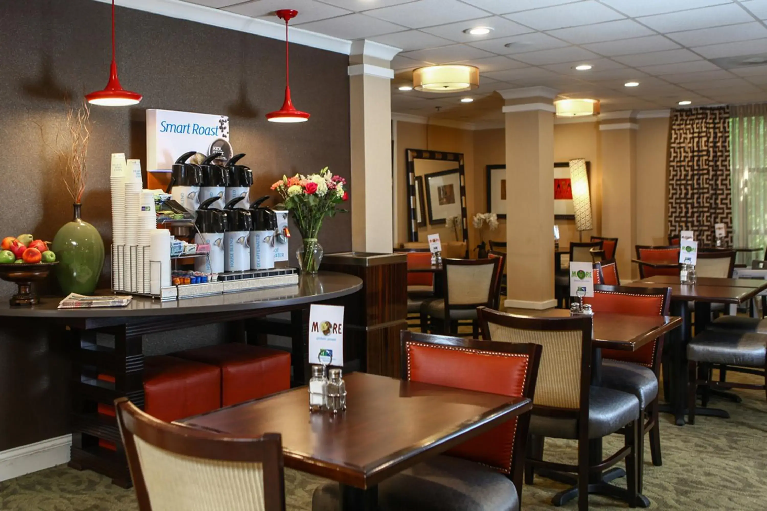 Photo of the whole room in Holiday Inn Express Hotel & Suites - Atlanta/Emory University Area by IHG Photo of the whole room in Holiday Inn Express Hotel & Suites - Atlanta/Emory University Area by IHG