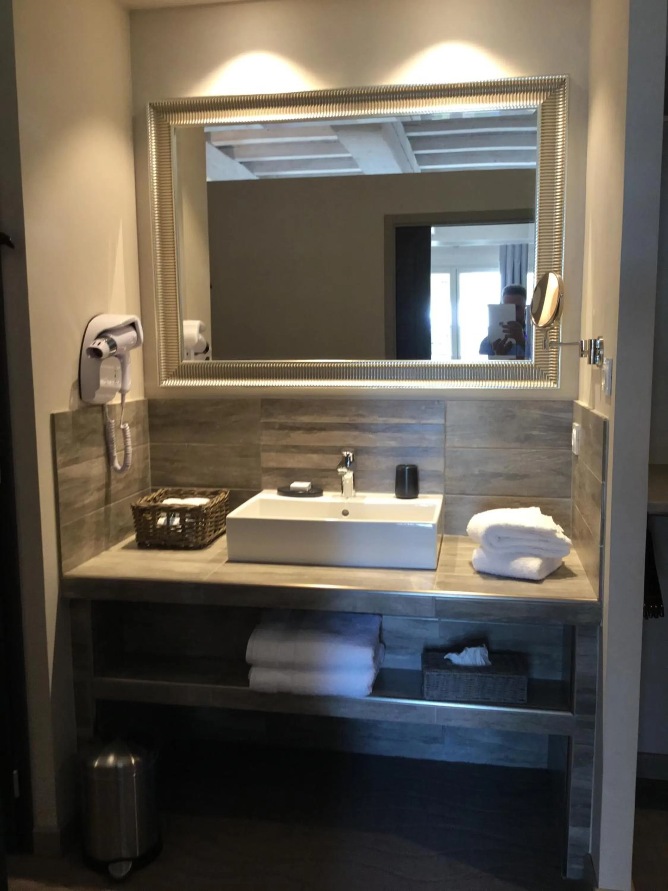 Shower in Boutique Hôtel La Villa MONTESQUIEU