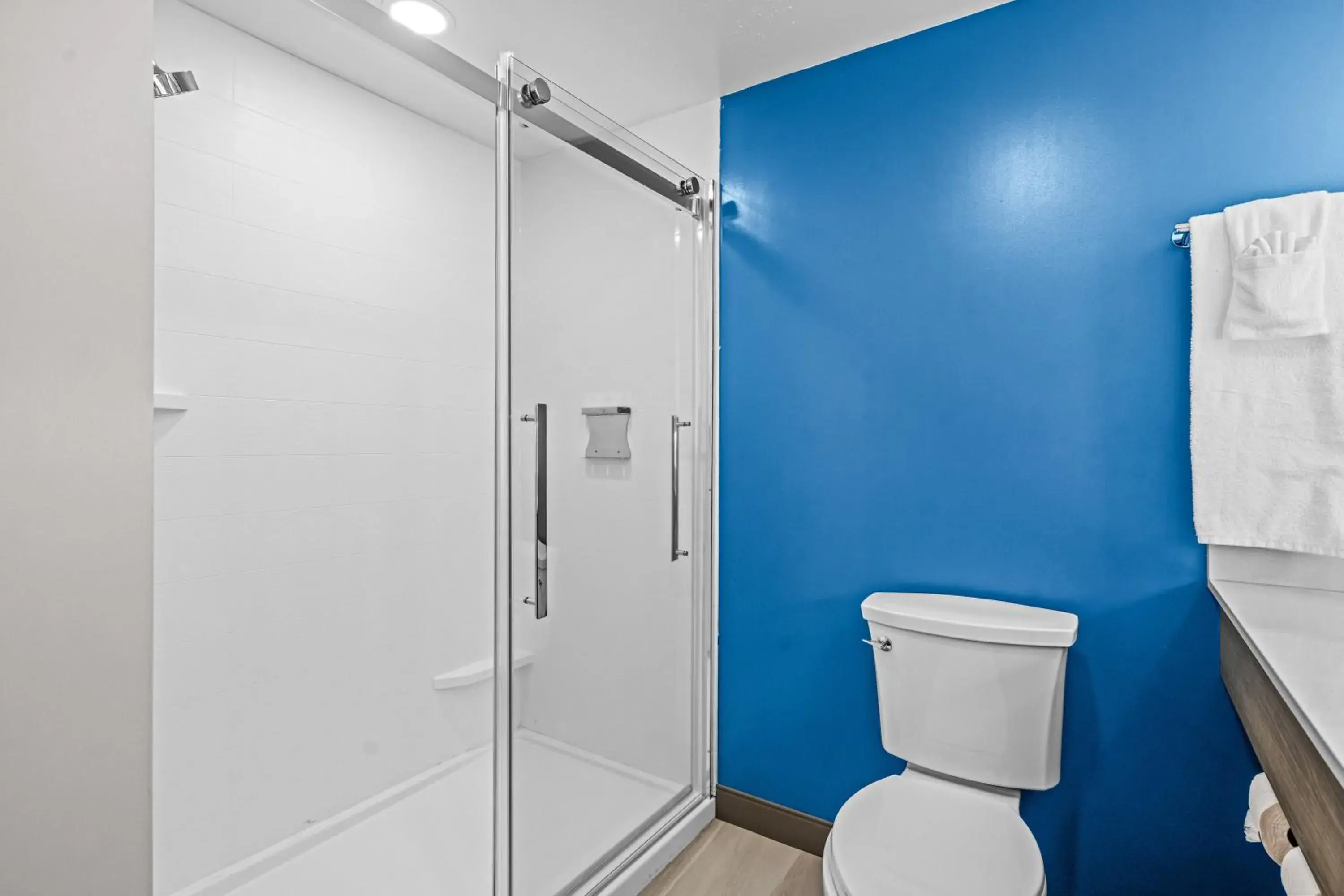 Standard Room in Holiday Inn Express & Suites Carneys Point - Pennsville by IHG Standard Room in Holiday Inn Express & Suites Carneys Point - Pennsville by IHG