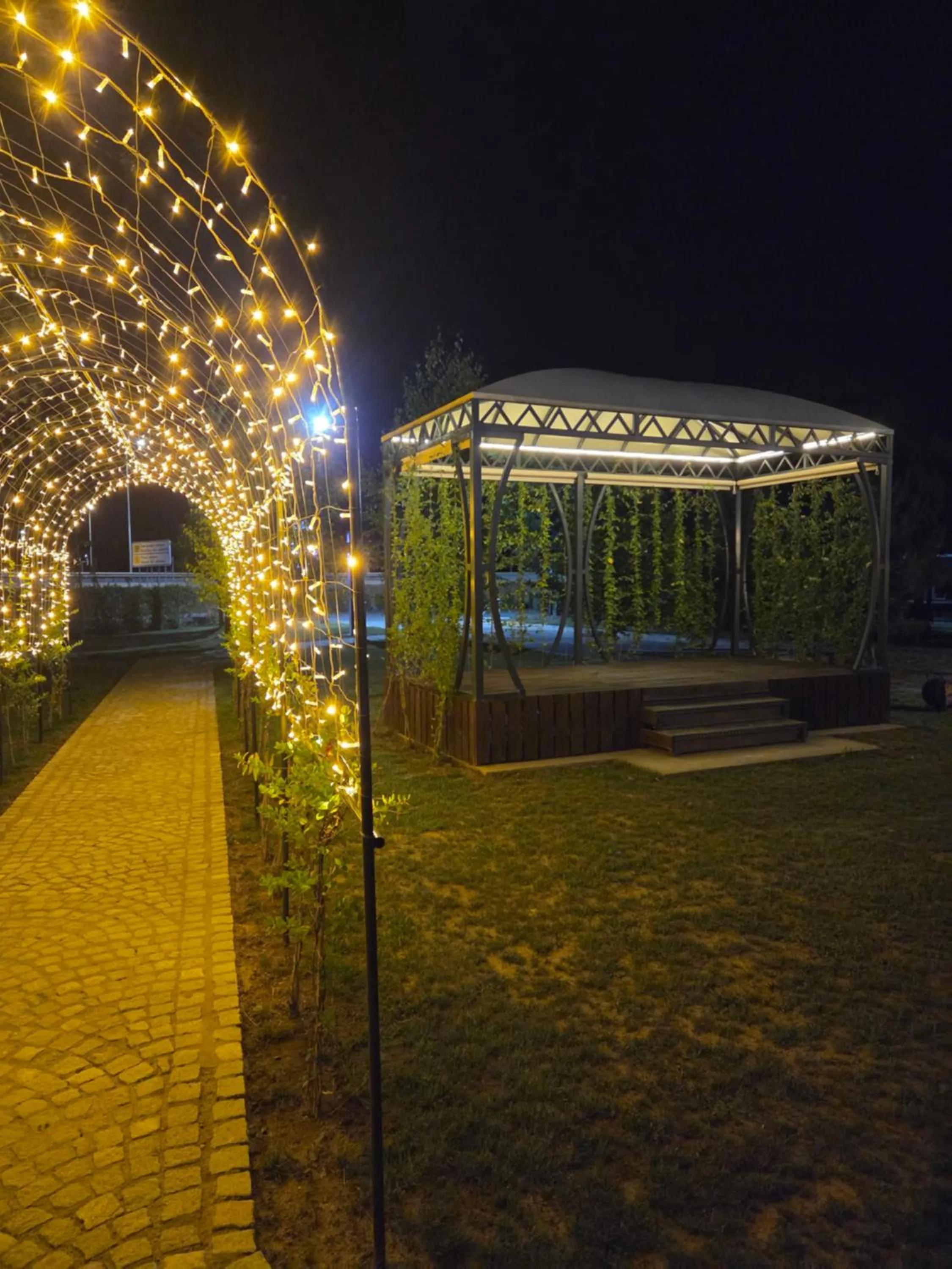 Garden in Garni Hotel & Spa Nicolo