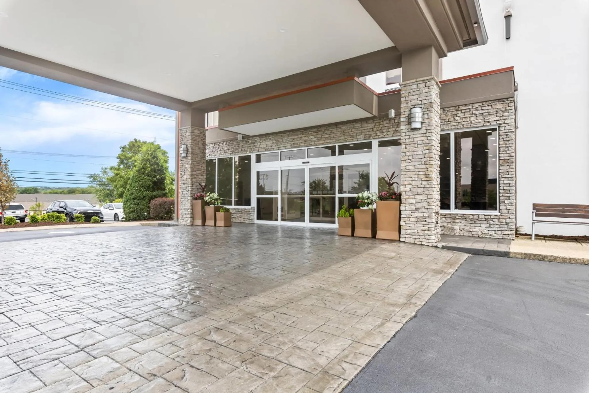 Property building in Holiday Inn Express Nashville-Hendersonville by IHG
