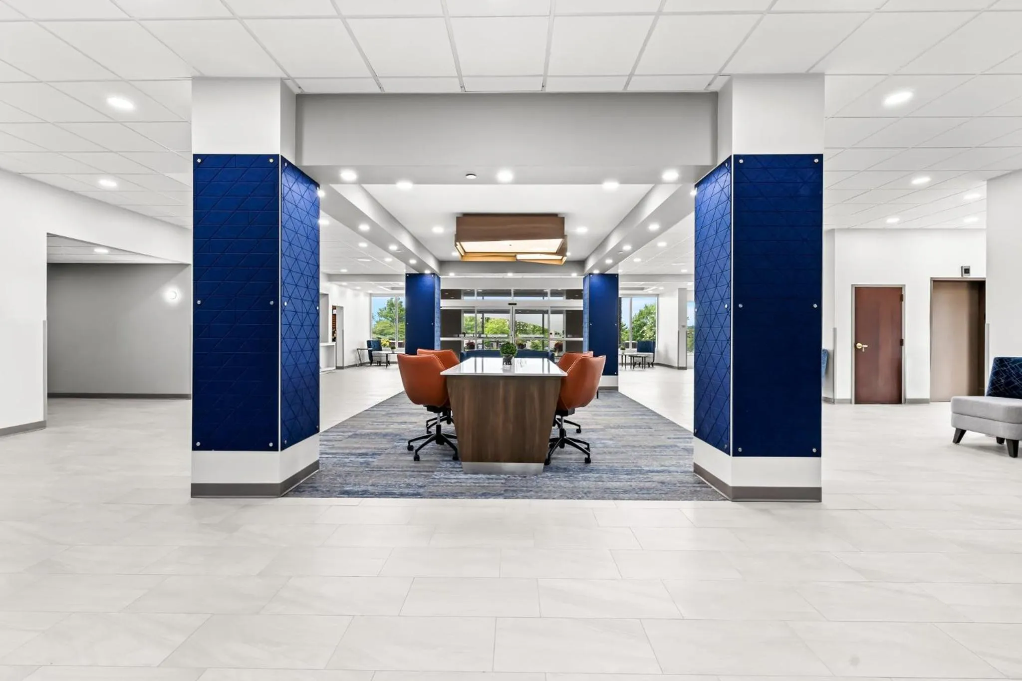 Property building in Holiday Inn Express Nashville-Hendersonville by IHG