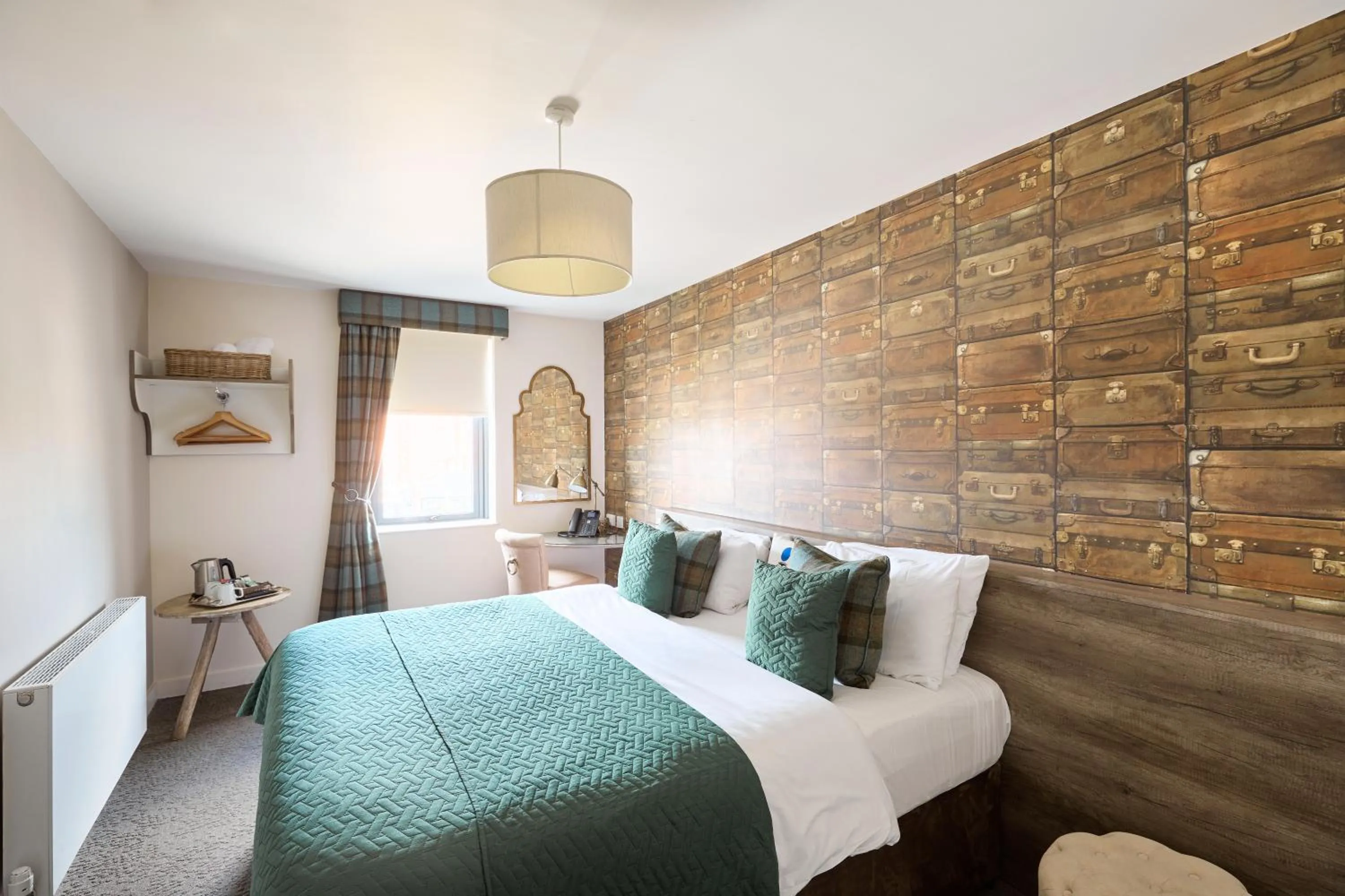 Bedroom, Bed in The Lodge Hotel