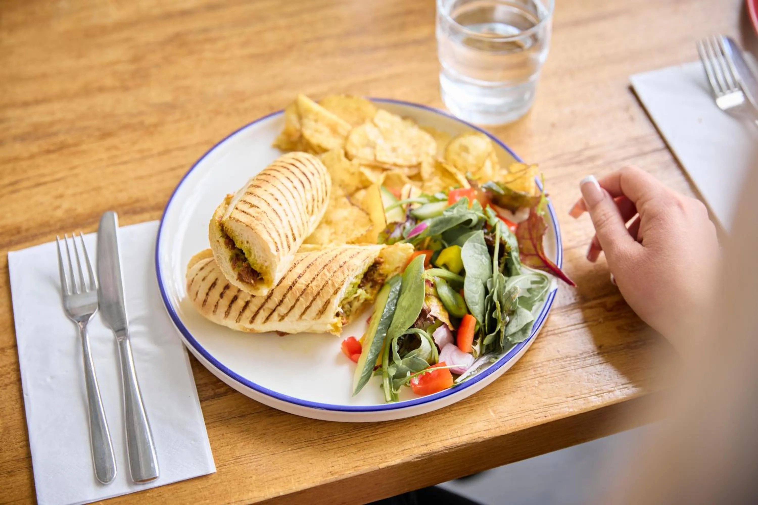 Restaurant/places to eat in The Lodge Hotel