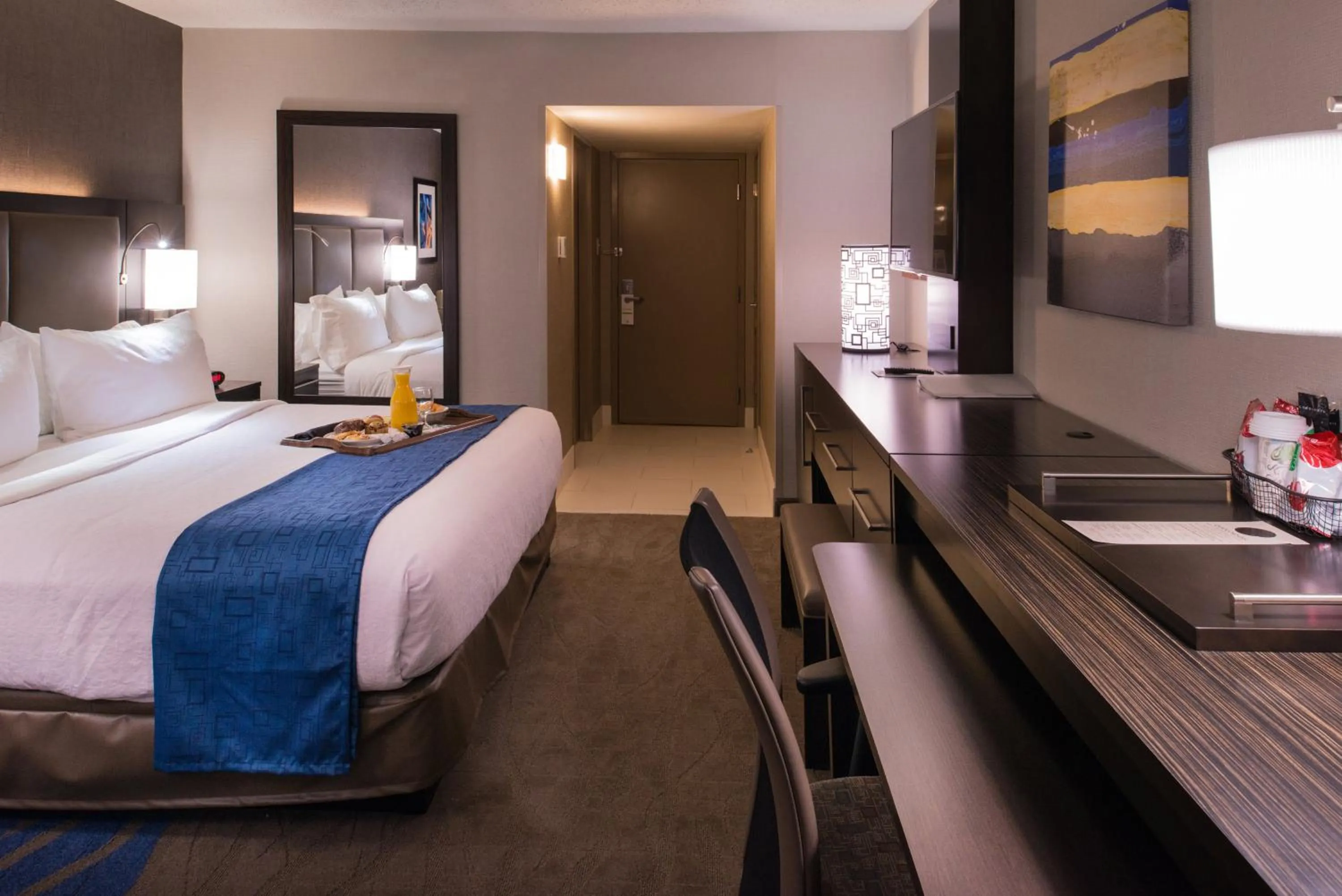 Photo of the whole room, Bed in The Arch Convention Hotel