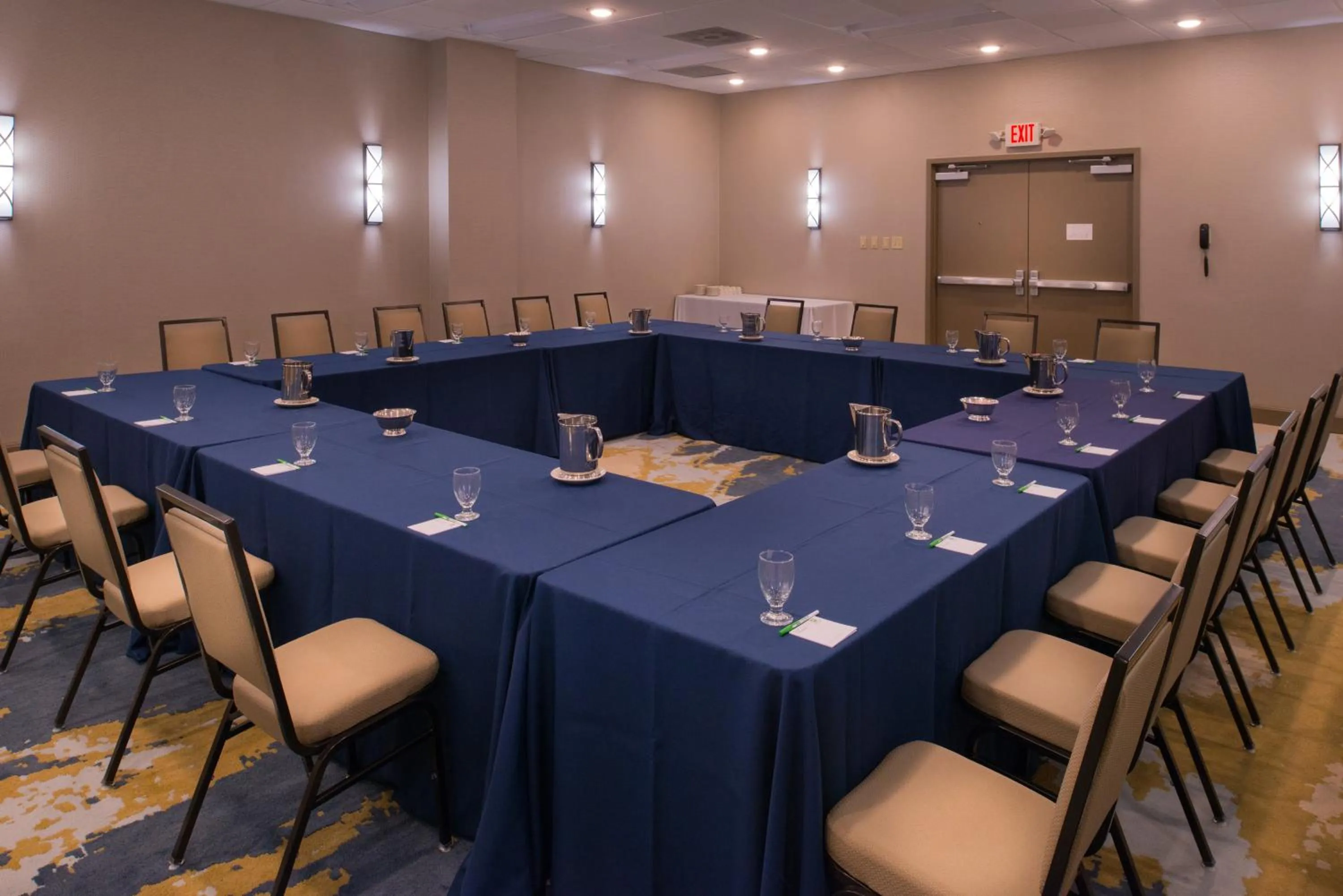 Meeting/conference room in The Arch Convention Hotel