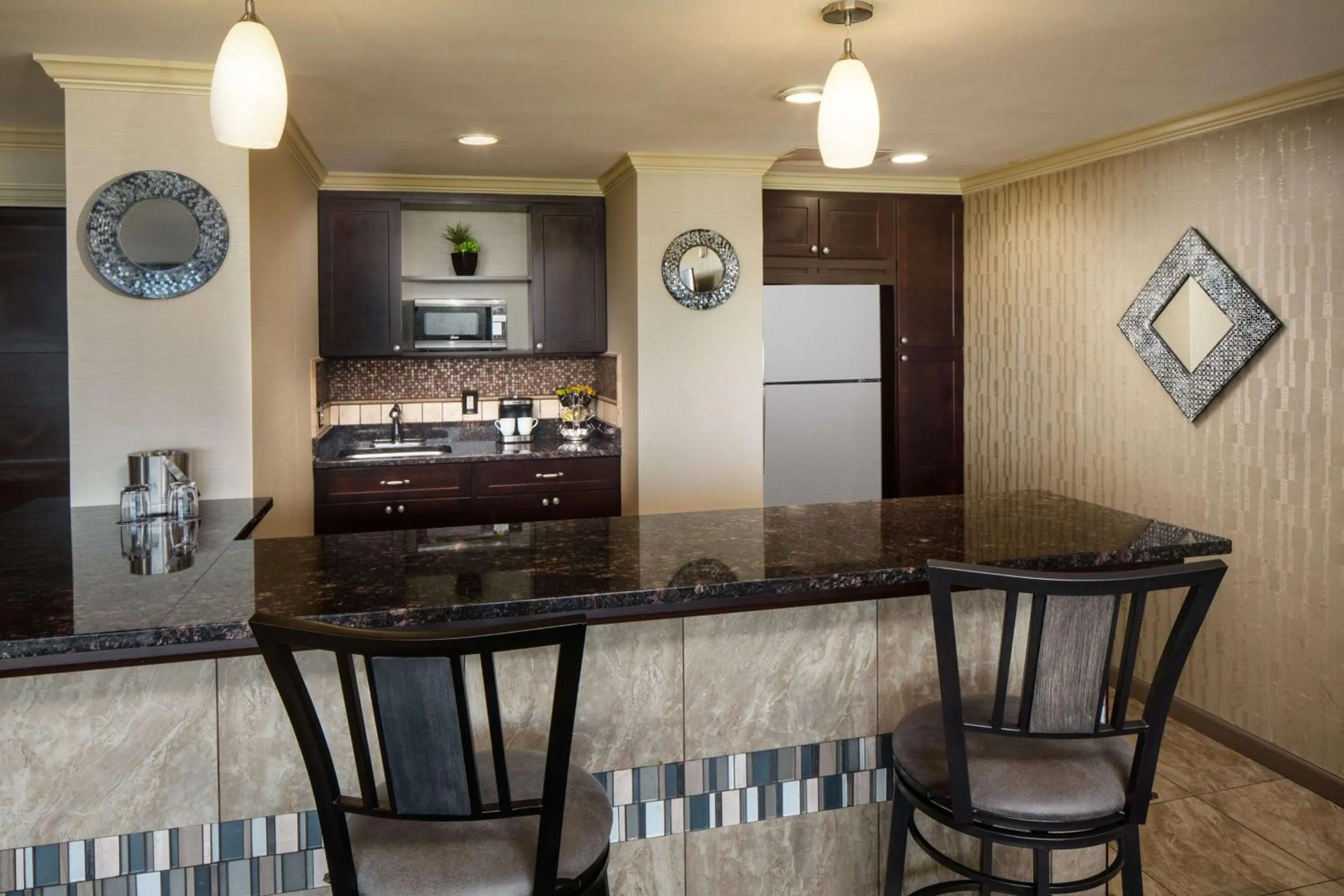 Kitchen or kitchenette in DoubleTree by Hilton Cherry Hill Philadelphia