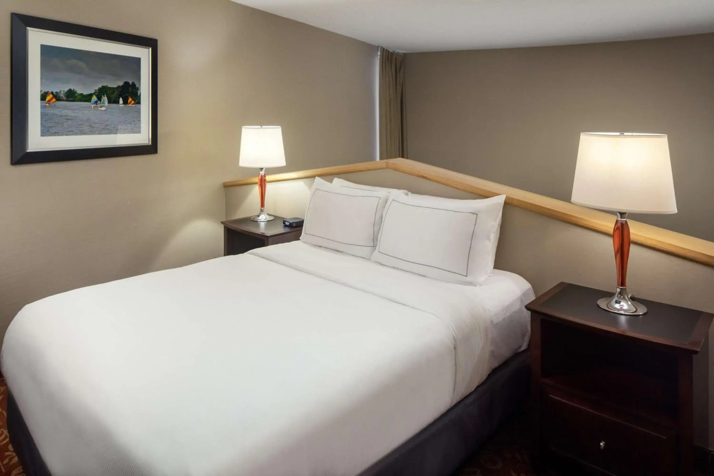 Bed in DoubleTree by Hilton Cherry Hill Philadelphia Bed in DoubleTree by Hilton Cherry Hill Philadelphia
