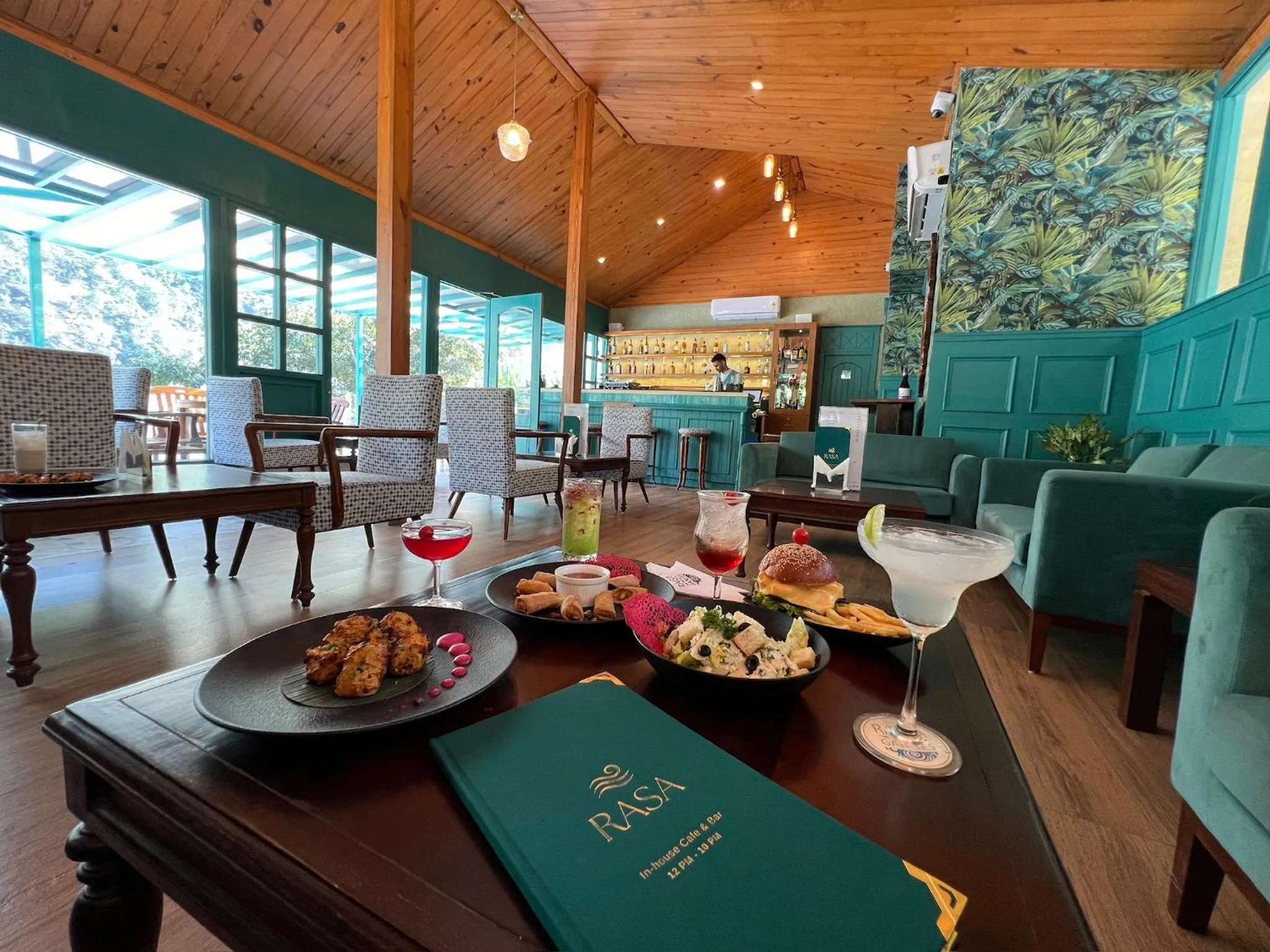 Lounge or bar in Raga on the Ganges, Rishikesh