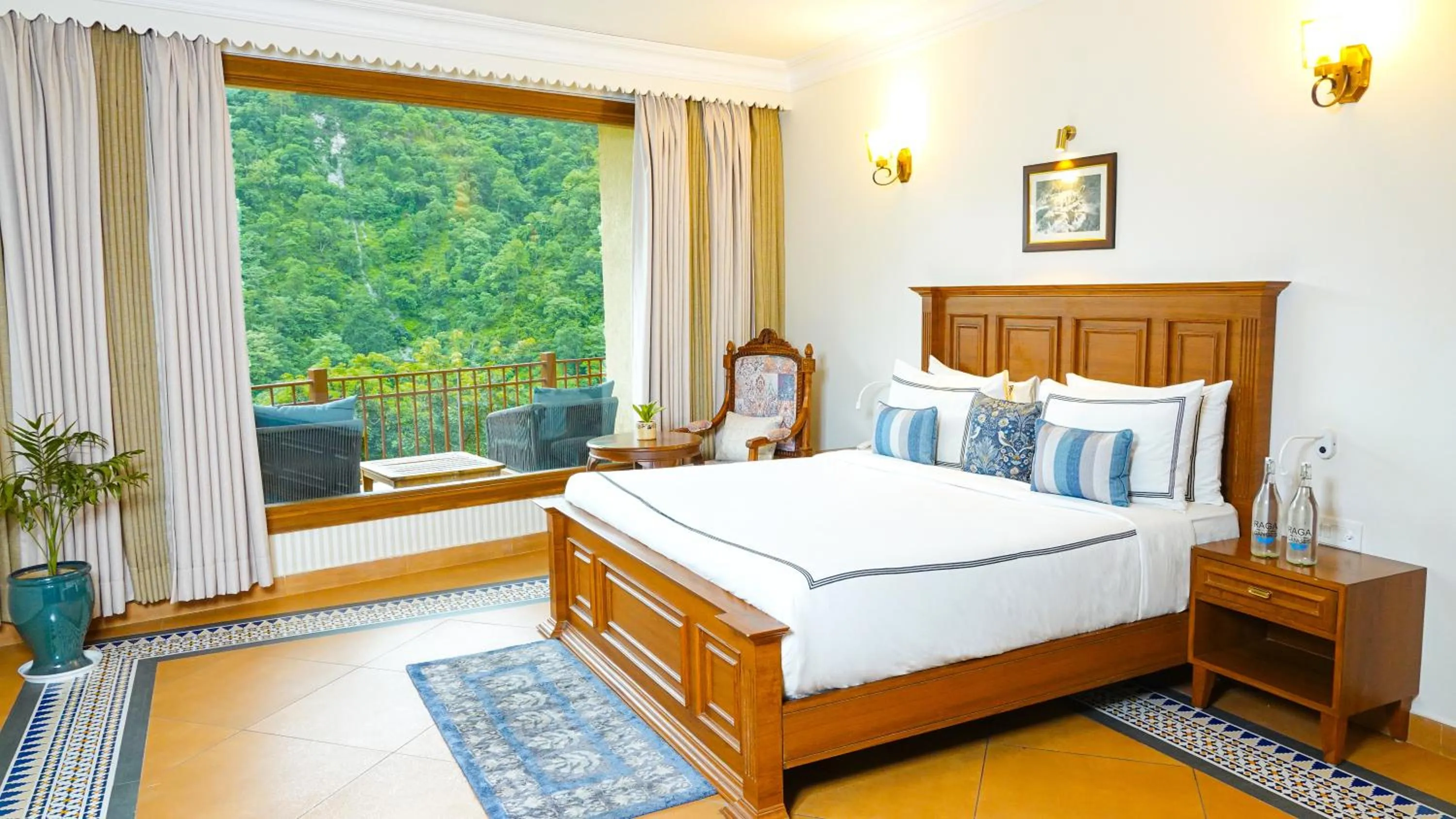 Bed in Raga on the Ganges, Rishikesh