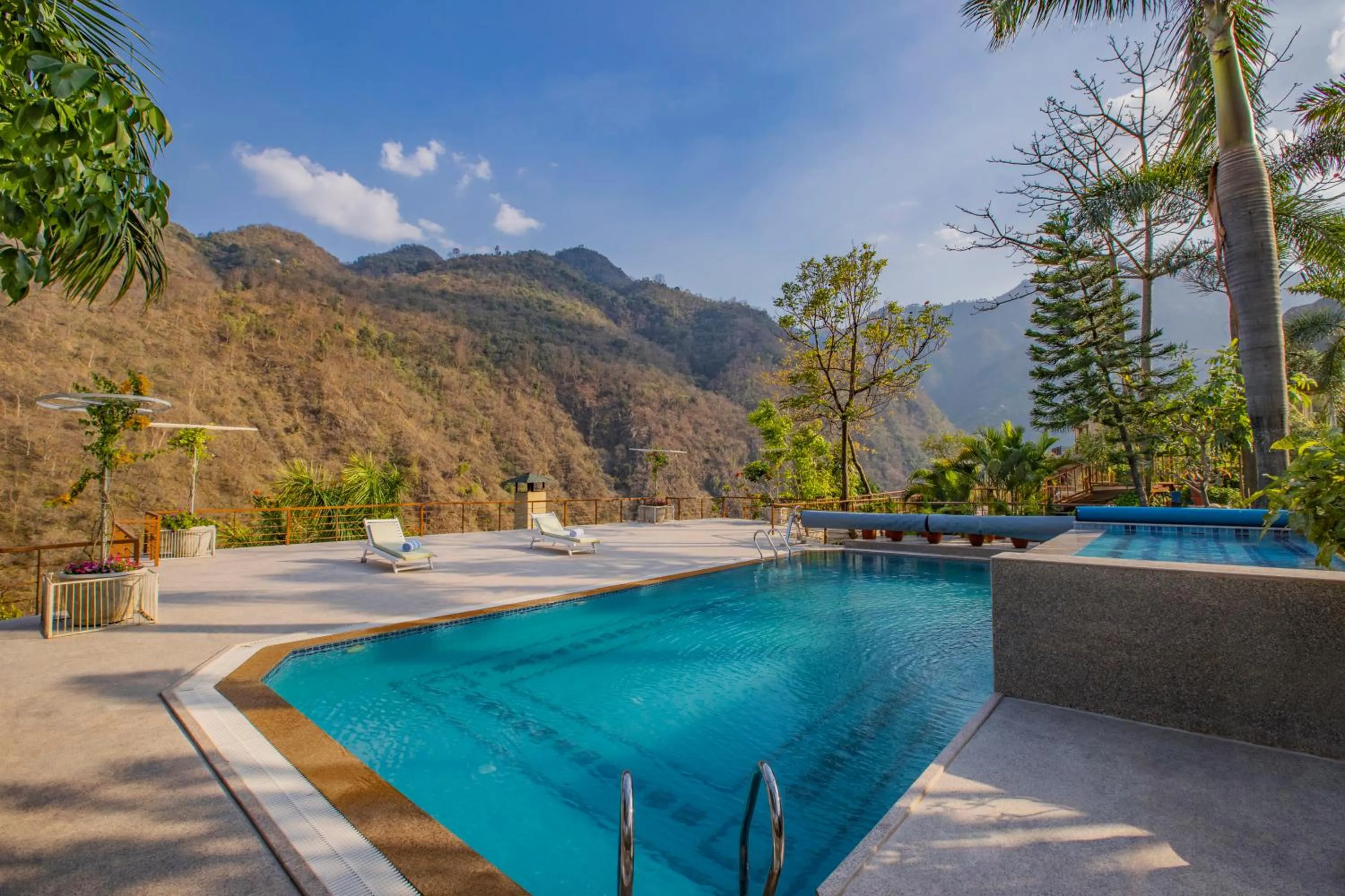 Pool view in Raga on the Ganges, Rishikesh