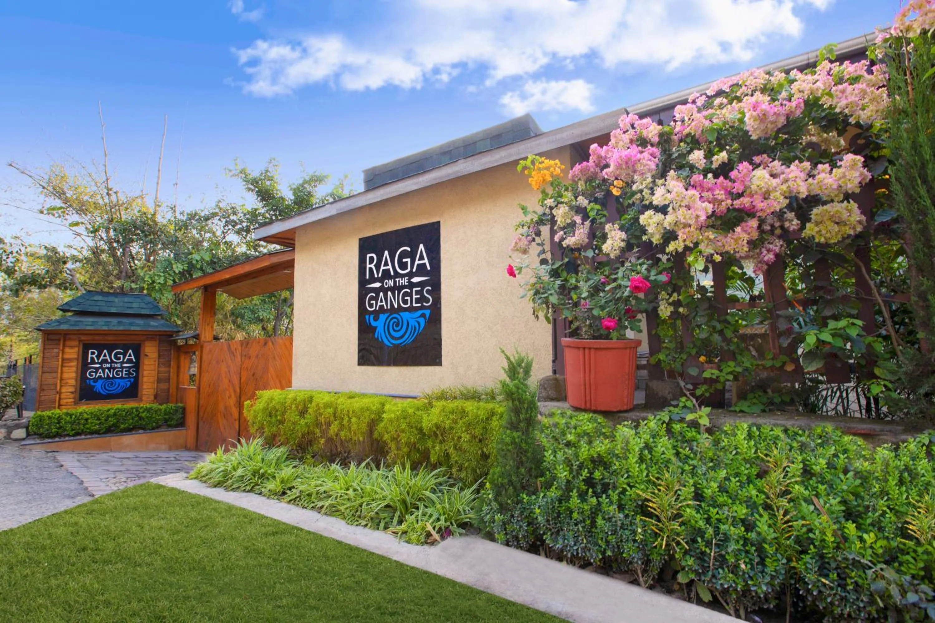 Facade/entrance in Raga on the Ganges, Rishikesh