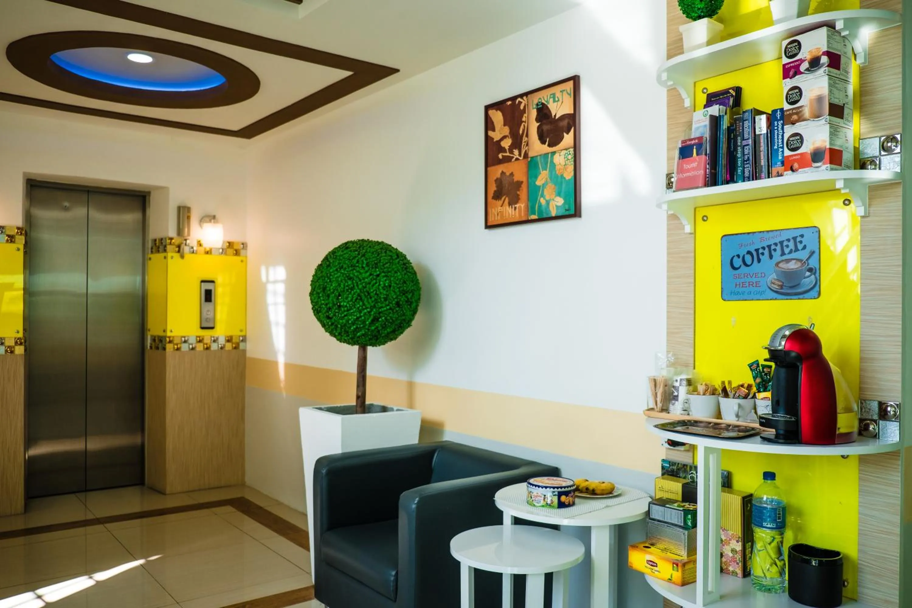 Lobby or reception in Sunset Residence Pinklao