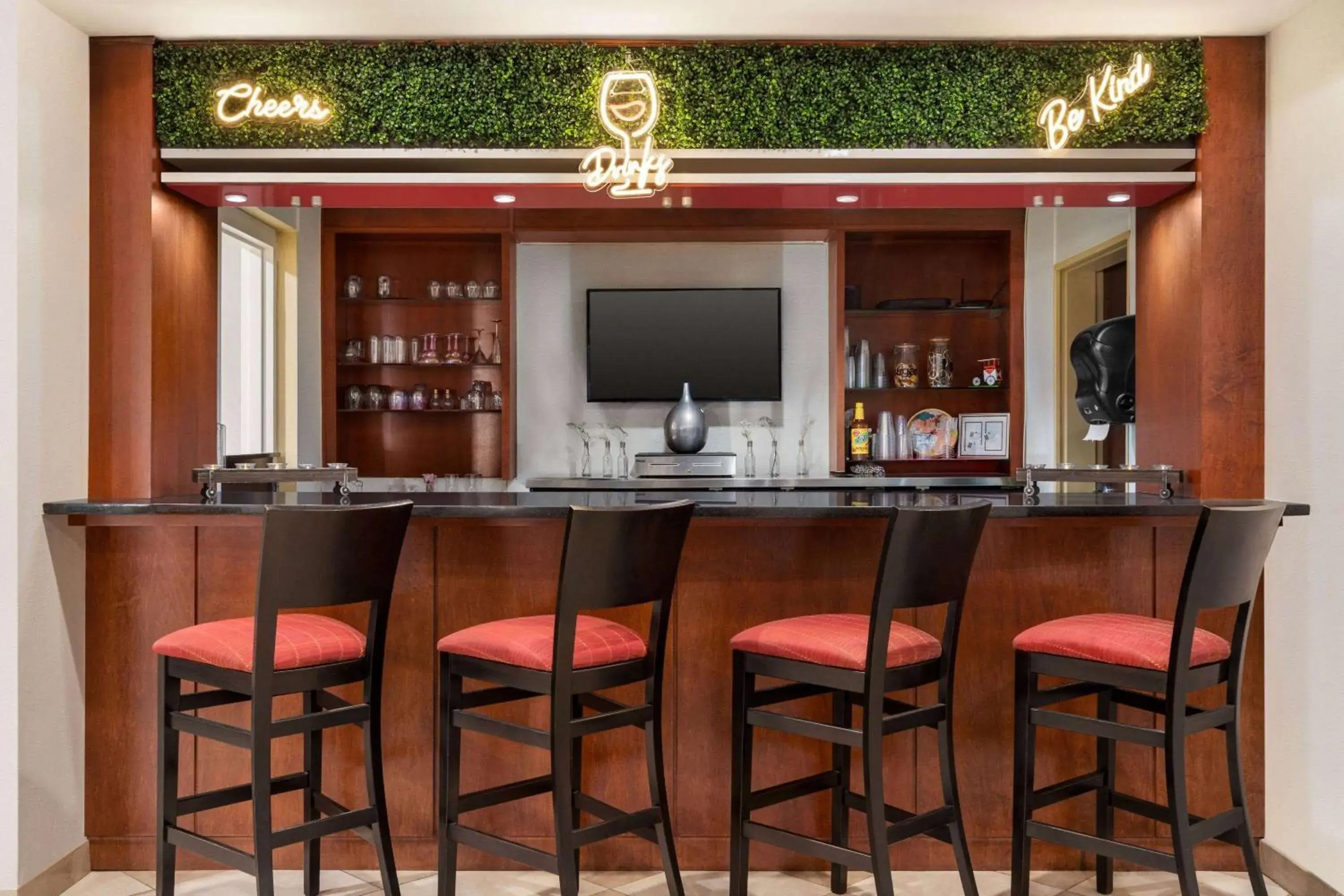 Restaurant/places to eat in Wyndham Garden Duluth Restaurant/places to eat in Wyndham Garden Duluth