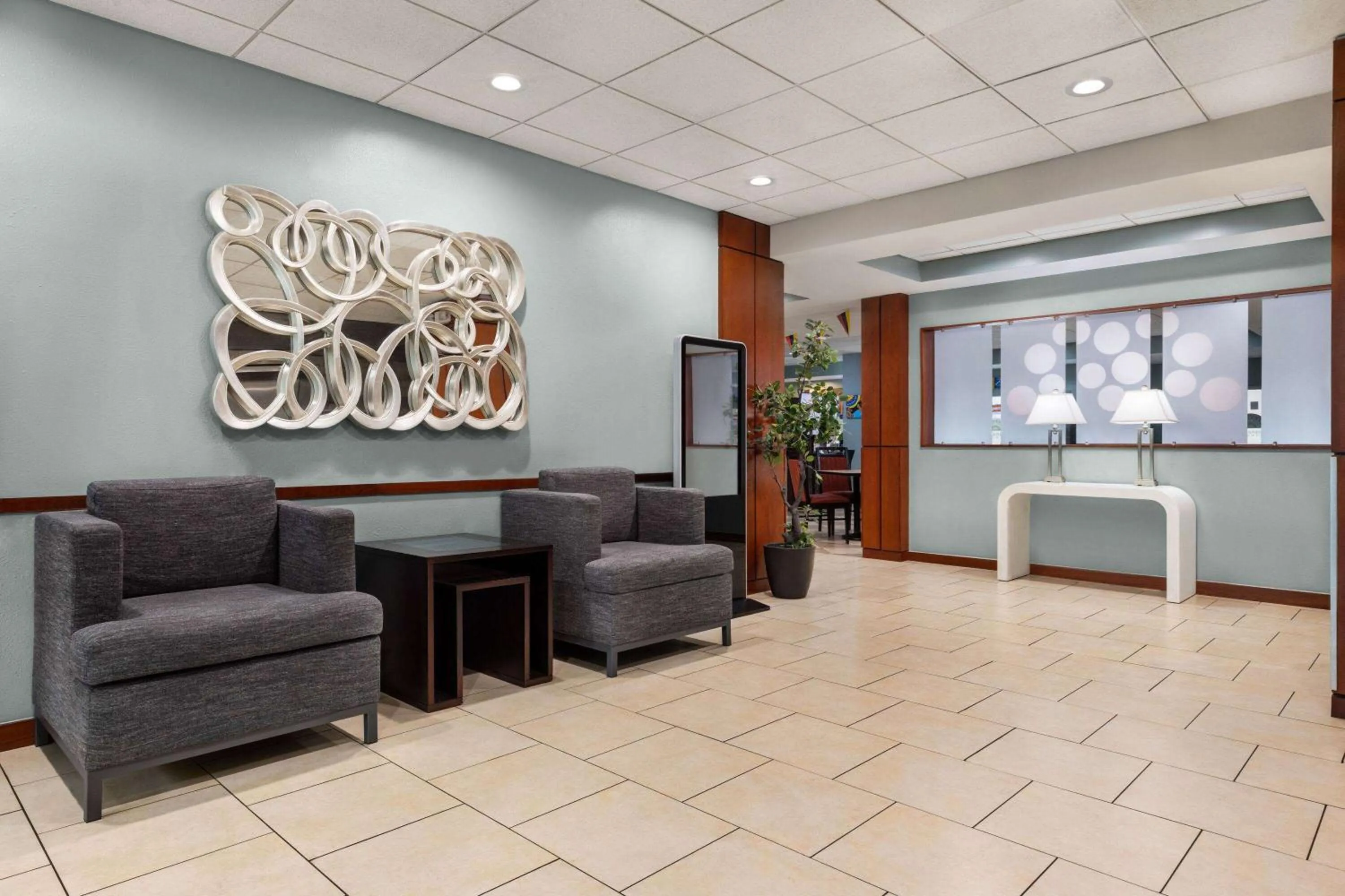 Lobby or reception in Wyndham Garden Duluth