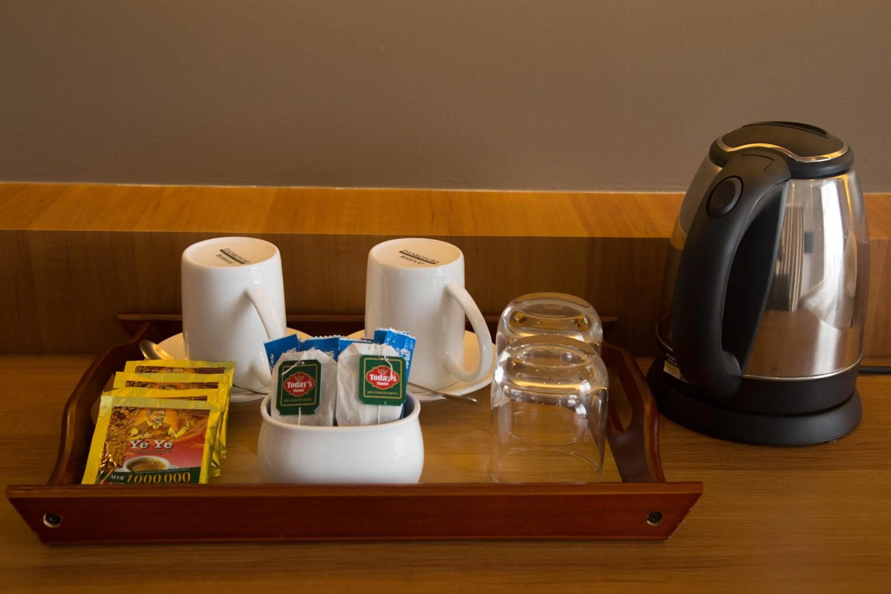Coffee/tea facilities in Kuredhi Beach Inn