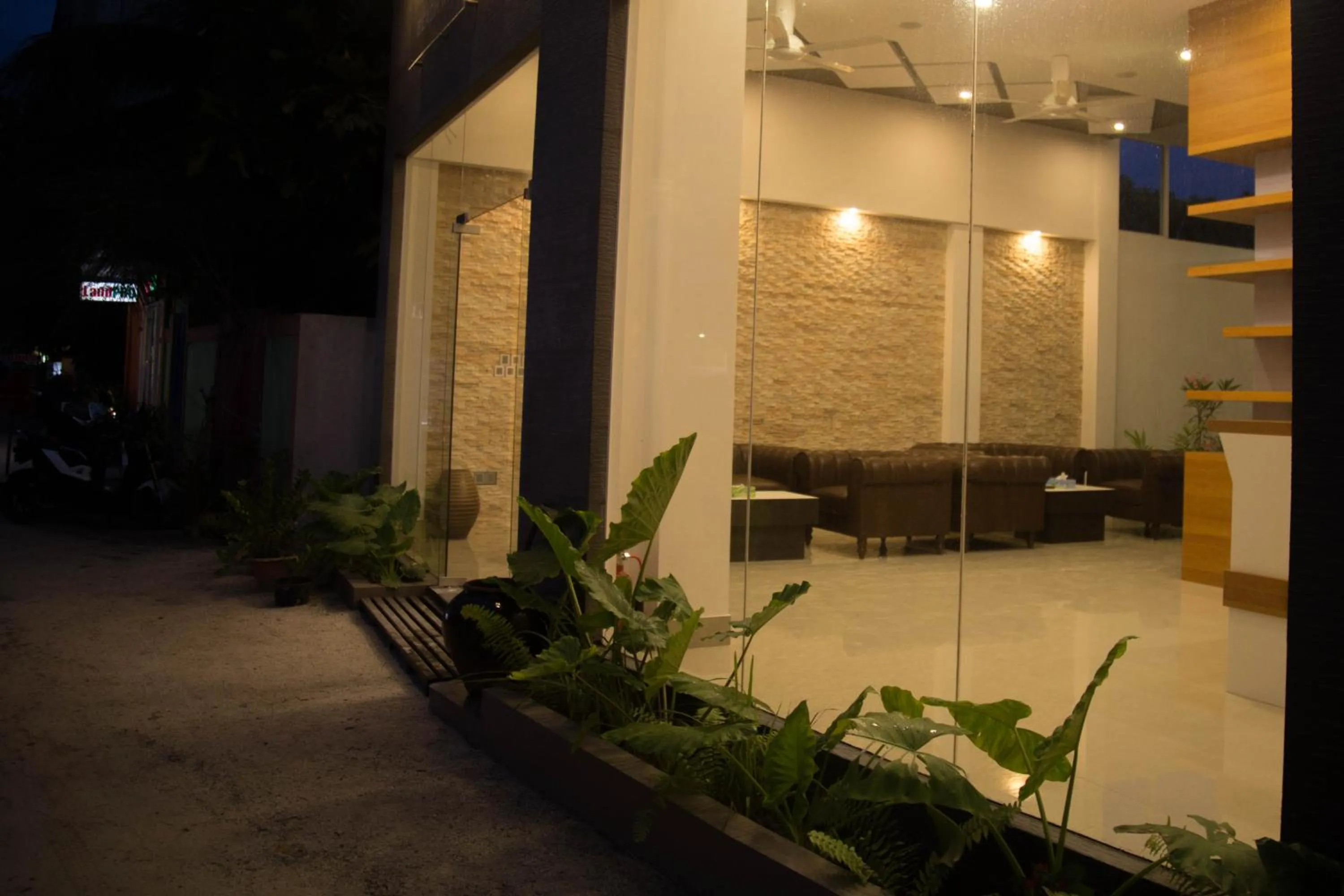 Facade/entrance in Kuredhi Beach Inn