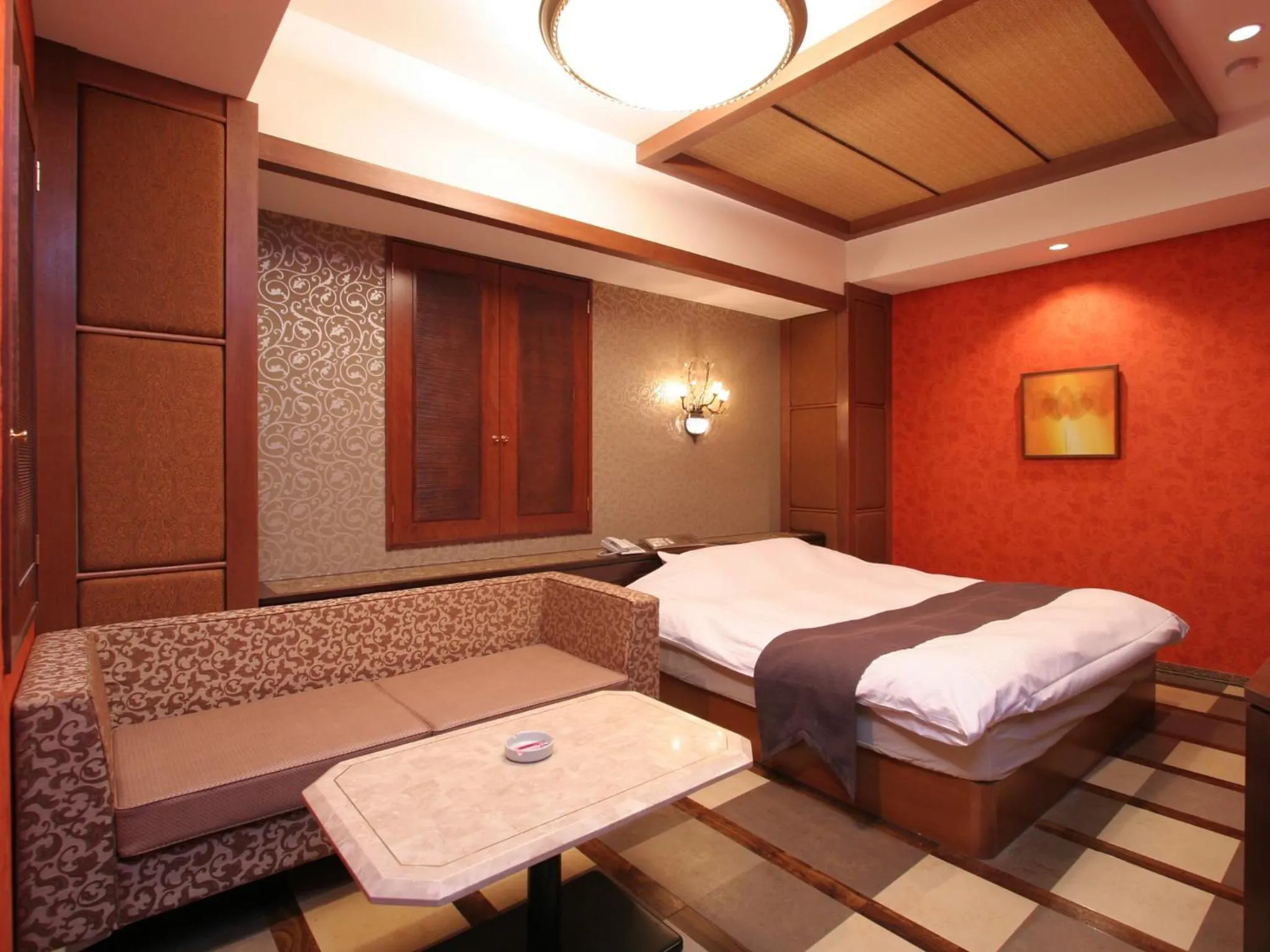 Bed in Fun3 -Adult Only-