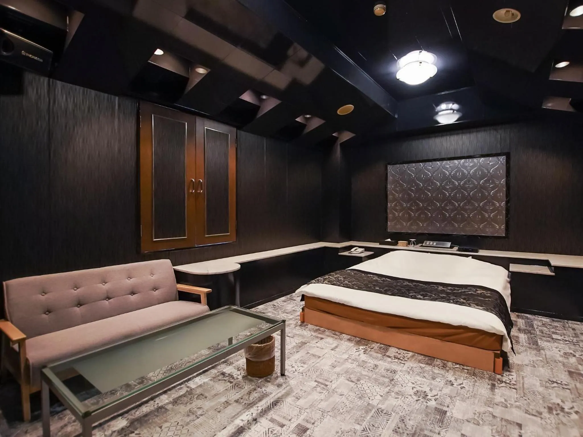 Bed in Fun3 -Adult Only-