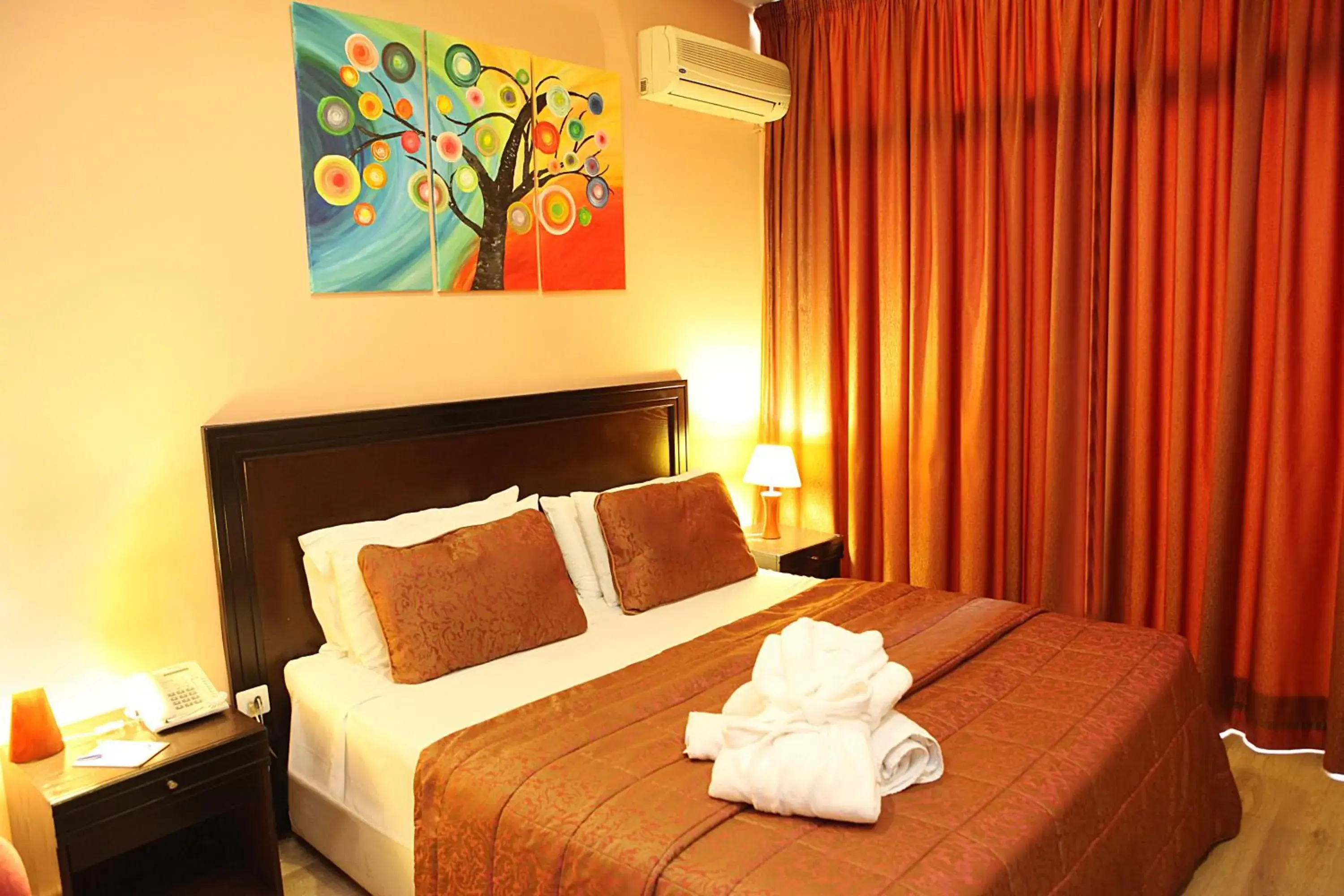 Bedroom, Bed in Mozart Hotel Bedroom, Bed in Mozart Hotel