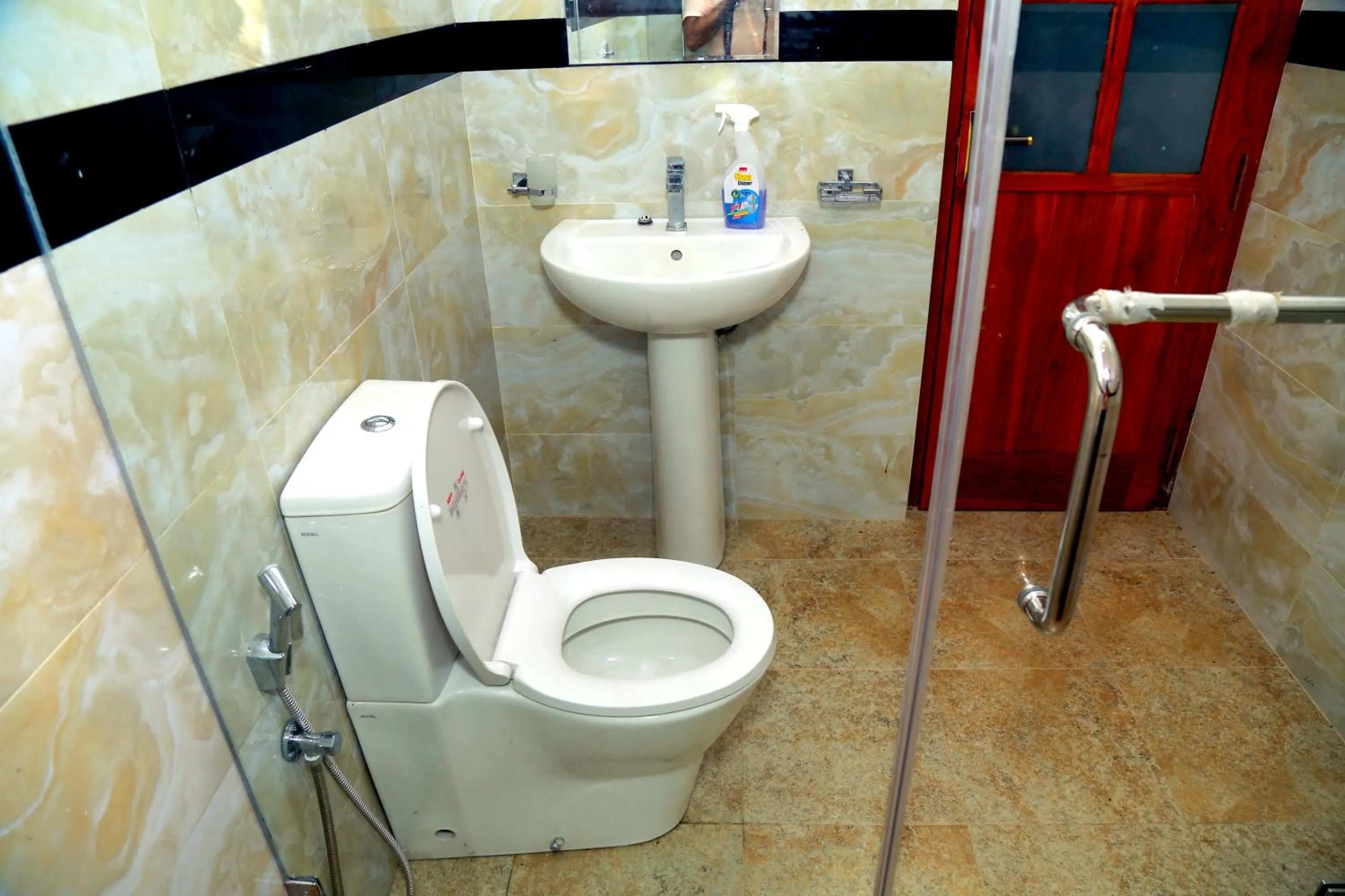 Bathroom in Lake Villa Resort