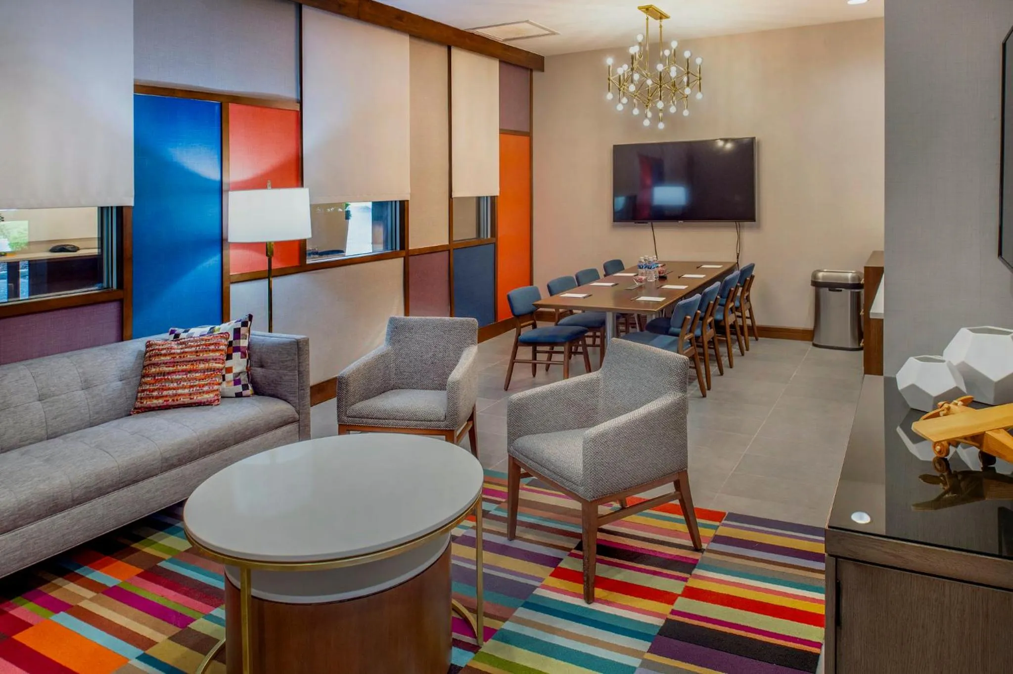 Meeting/conference room in Crowne Plaza Hotel St. Louis Airport by IHG