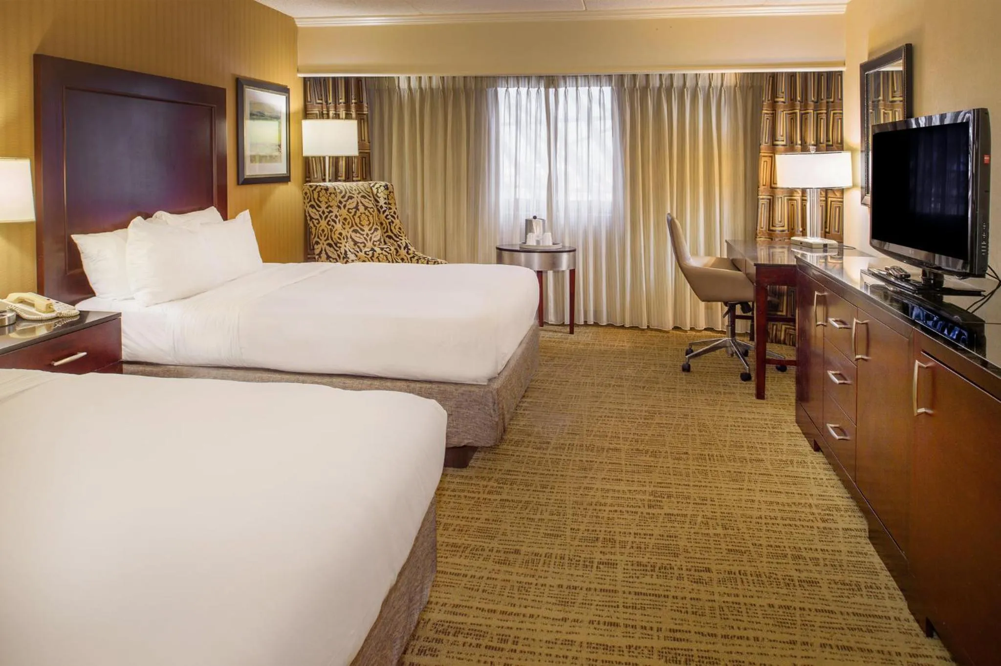 Photo of the whole room, Bed in Crowne Plaza Hotel St. Louis Airport by IHG