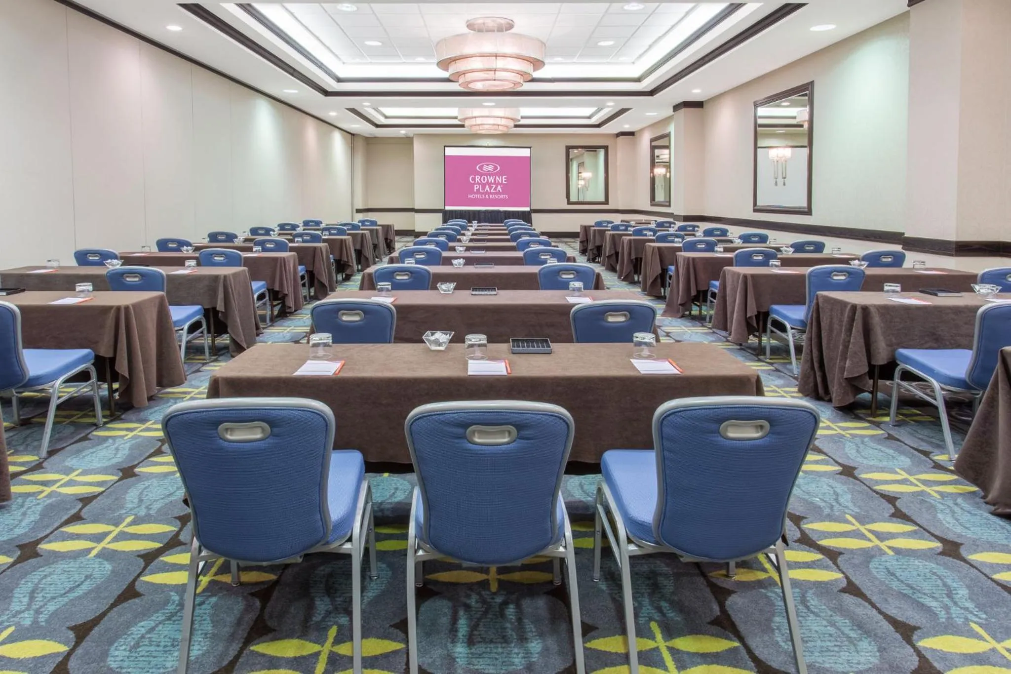 Meeting/conference room in Crowne Plaza Hotel St. Louis Airport by IHG