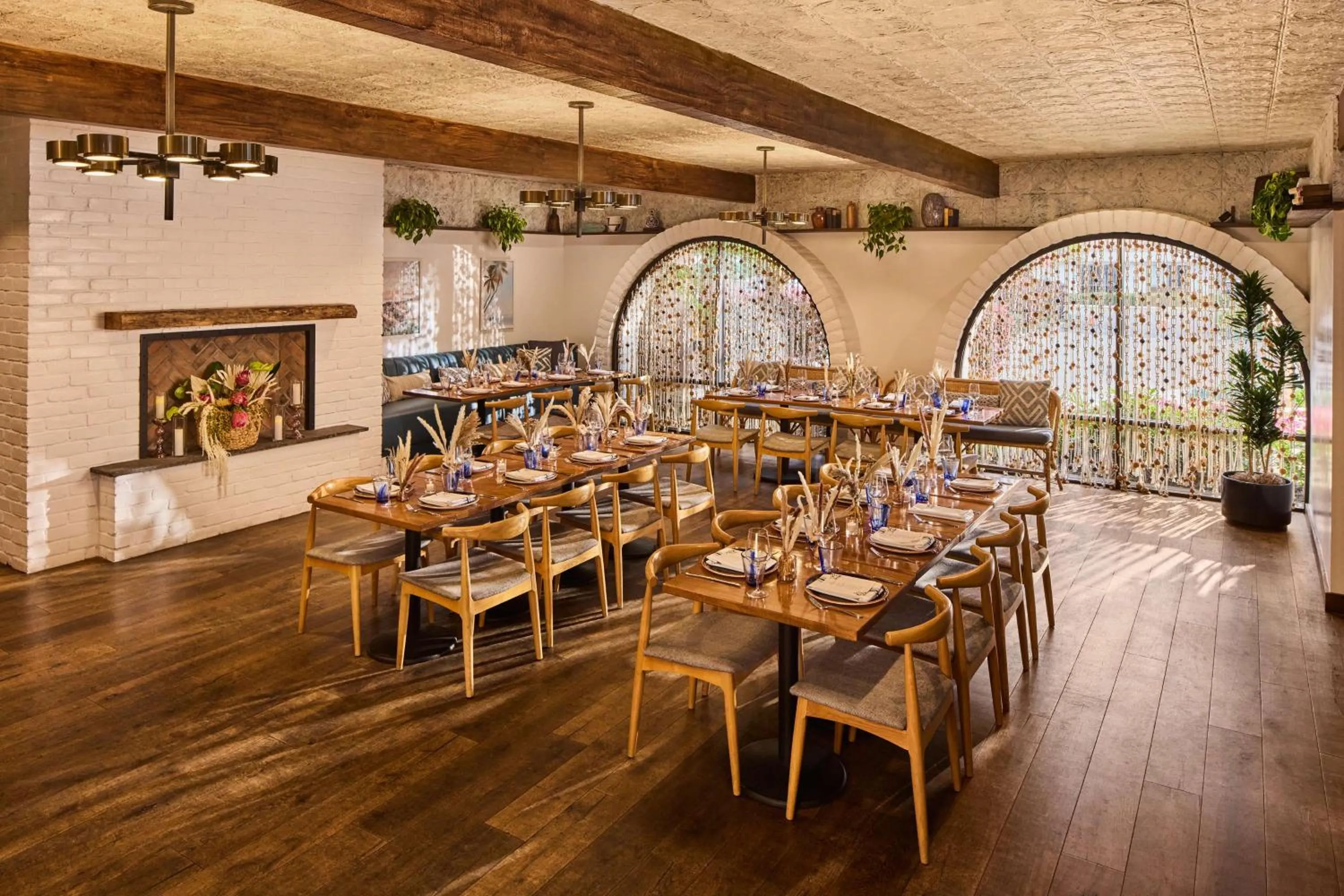 Restaurant/places to eat in The Leta Santa Barbara Goleta, Tapestry Collection by Hilton