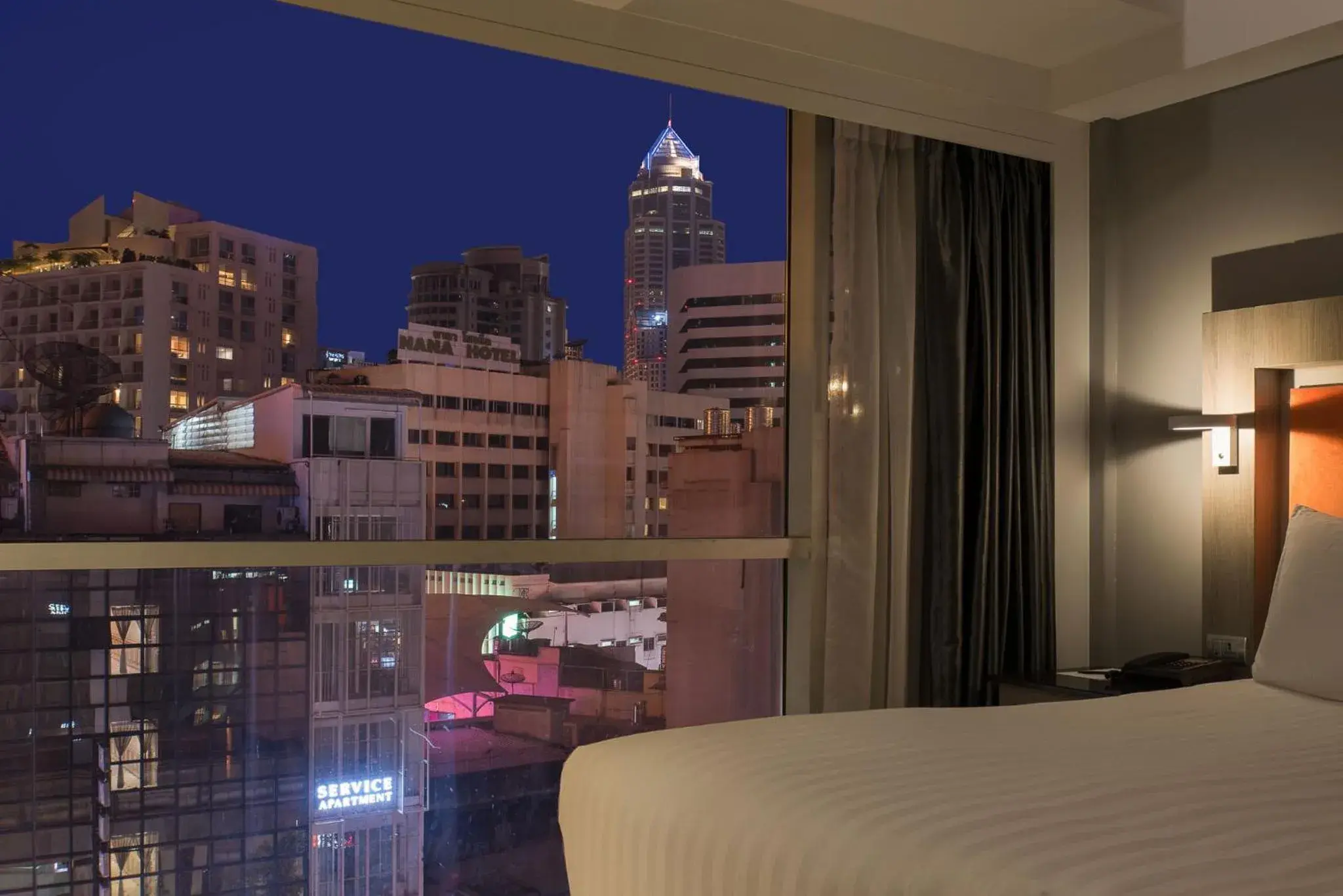 City view, Bed in Grand 5 Hotel & Plaza Sukhumvit Bangkok City view, Bed in Grand 5 Hotel & Plaza Sukhumvit Bangkok