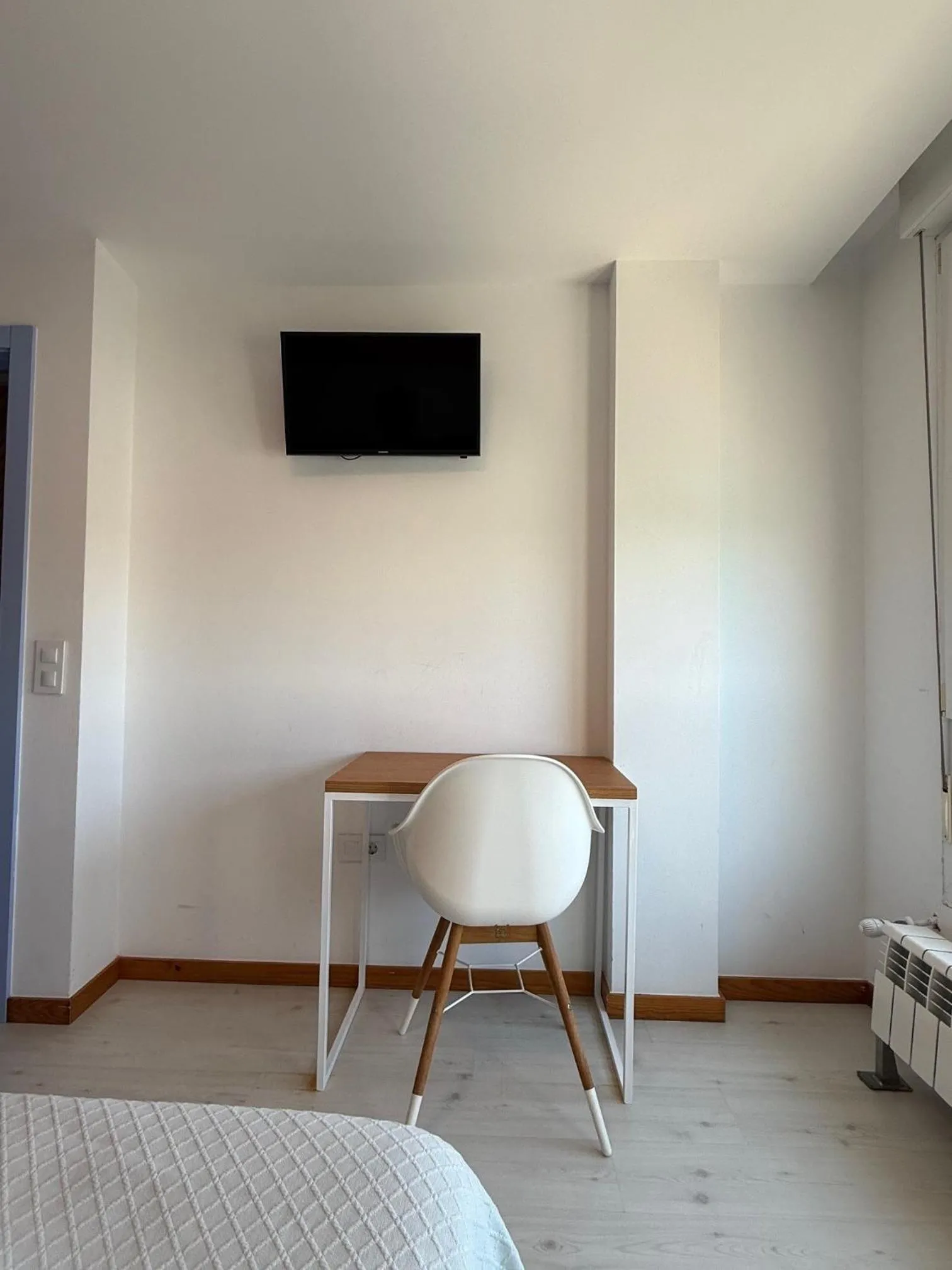 TV and multimedia, Bed in Pension Restaurante Casa Camiño