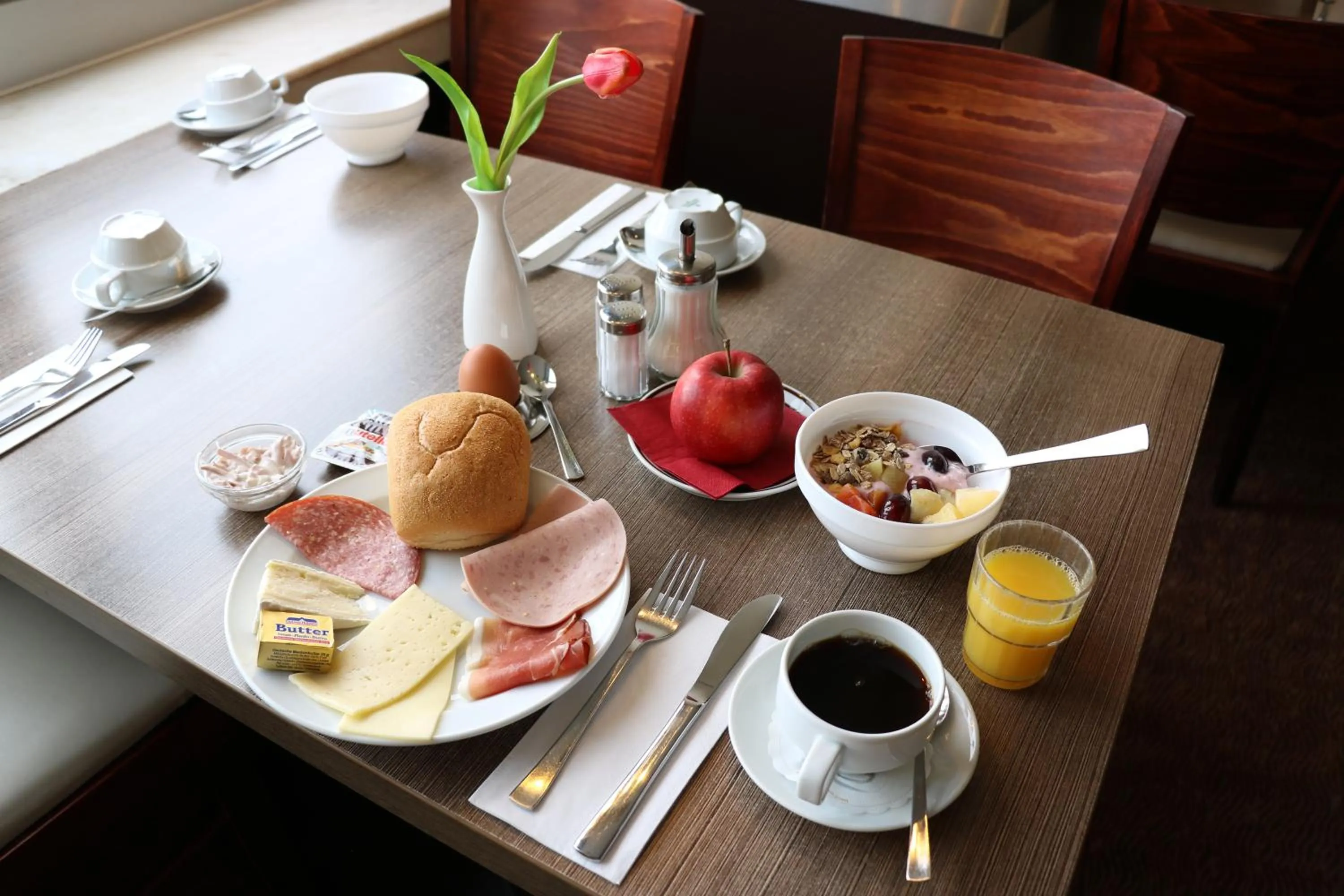 Breakfast in acora City Apart Living the City