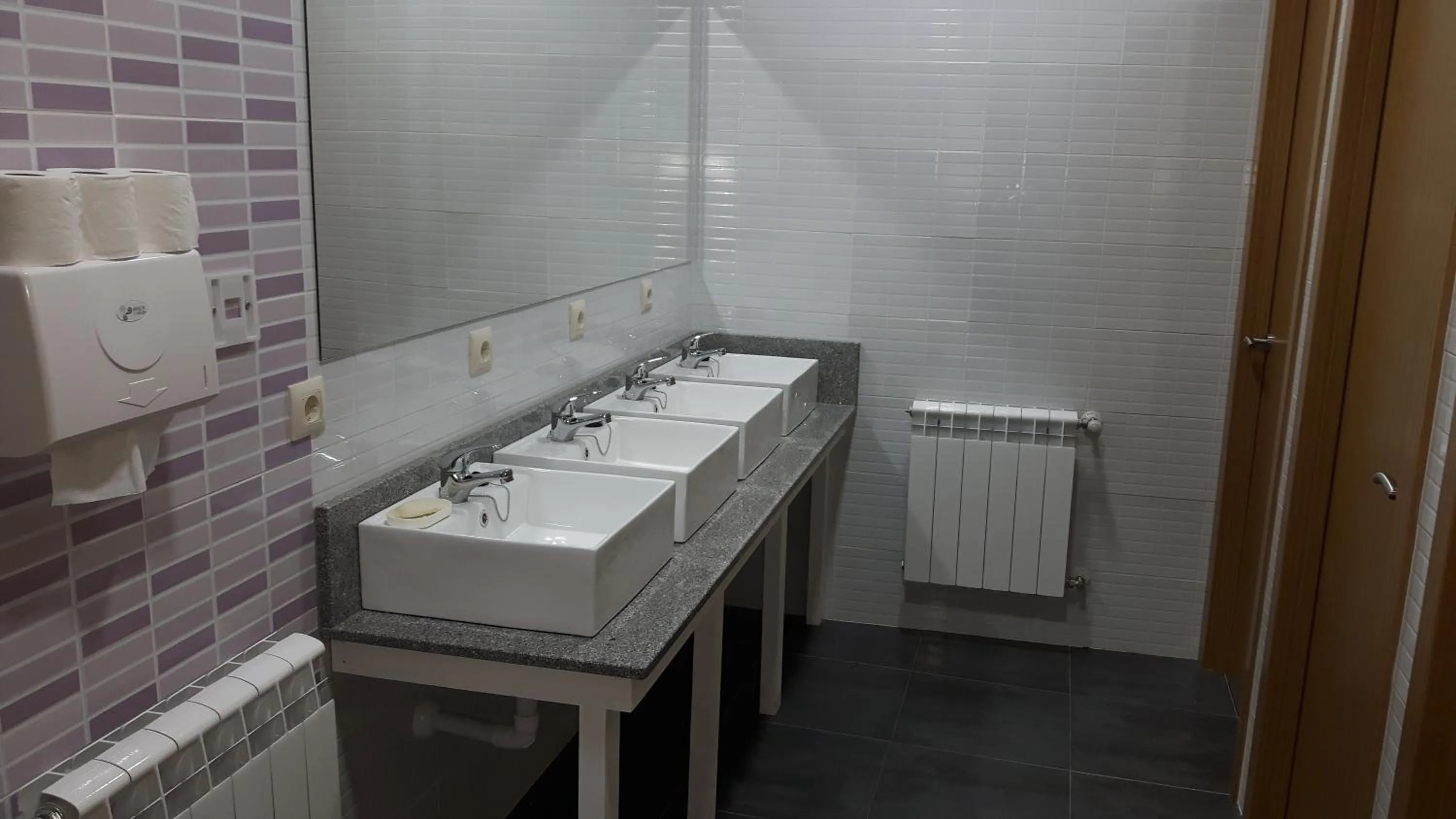 Property building in Albergue O Trisquel
