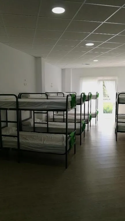 bunk bed, Bed in Albergue O Trisquel