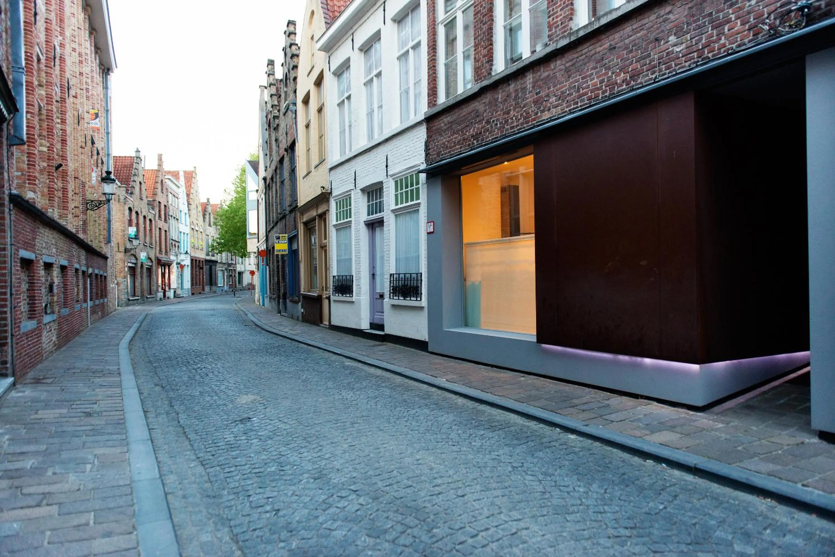 Facade/entrance in 4B B&B Brugge