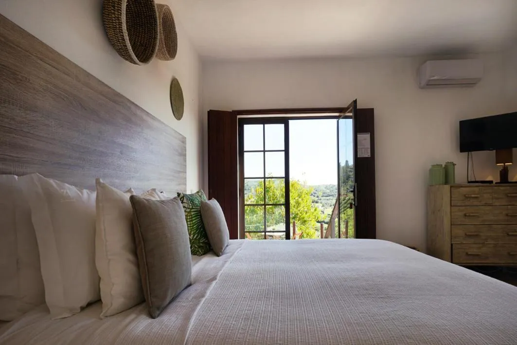 Bedroom, Bed in Vale Fuzeiros Nature Guest House