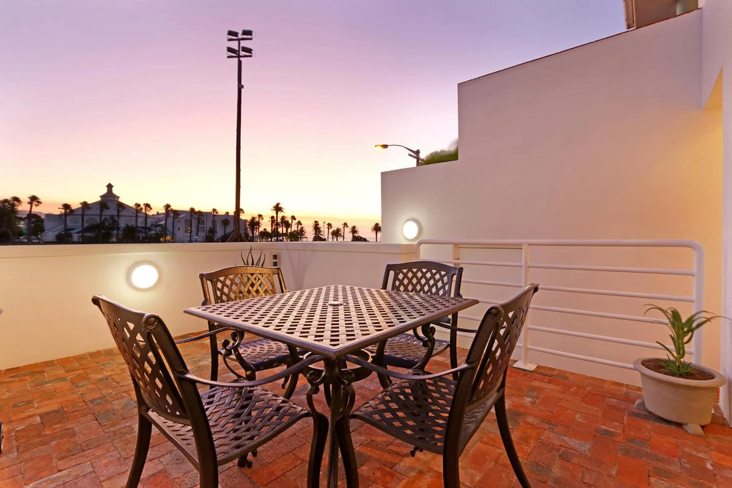 Sea view in Camps Bay Beach Apartment
