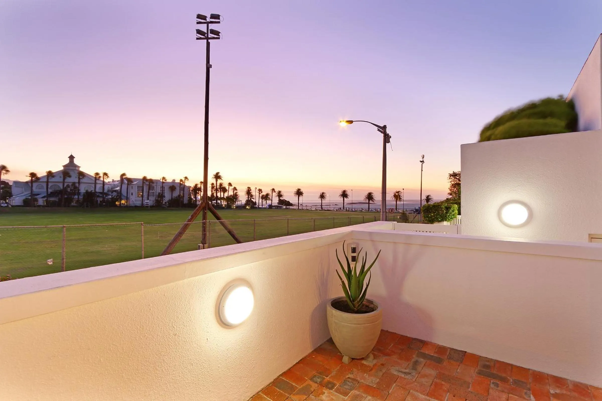 Patio in Camps Bay Beach Apartment