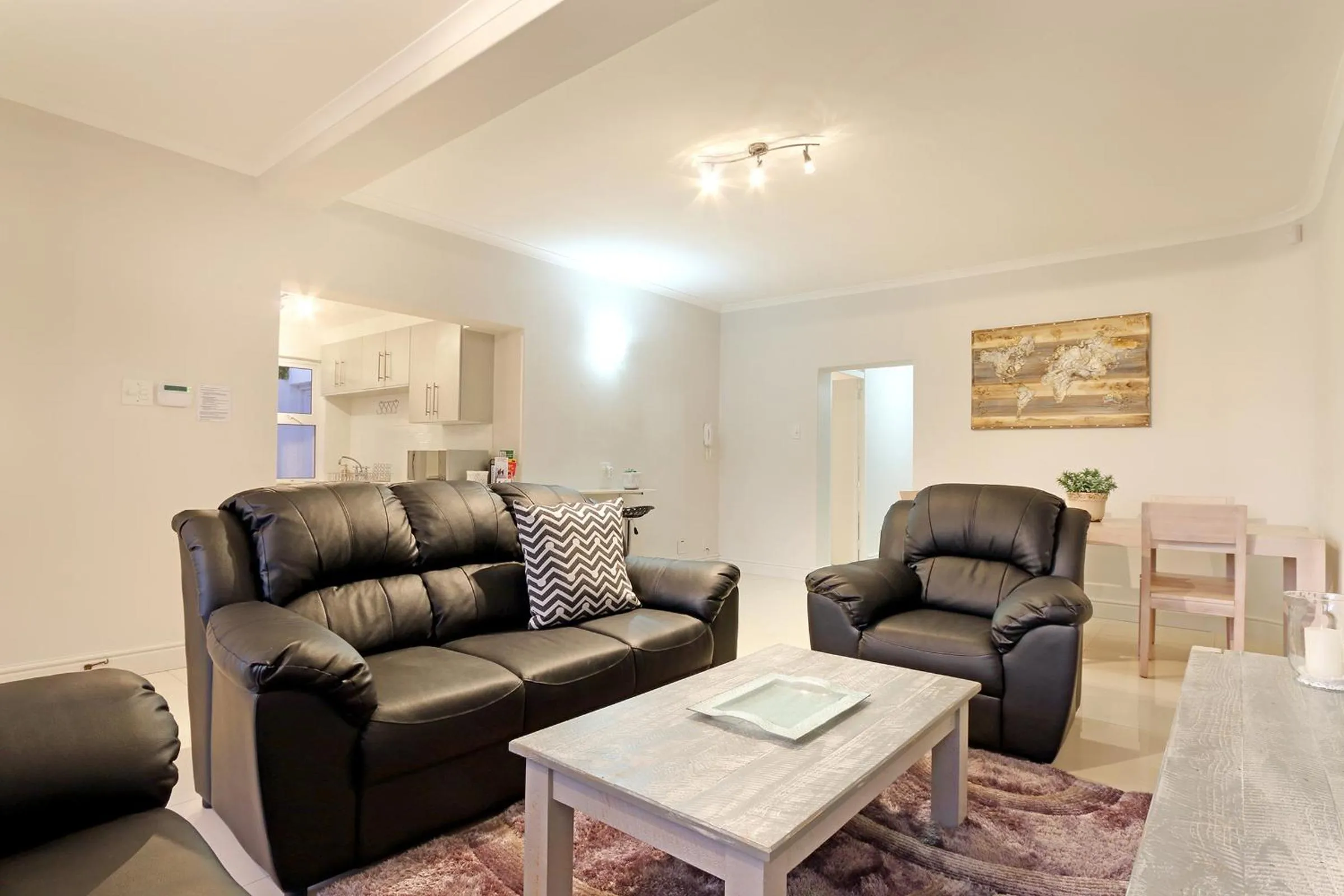 TV and multimedia in Camps Bay Beach Apartment