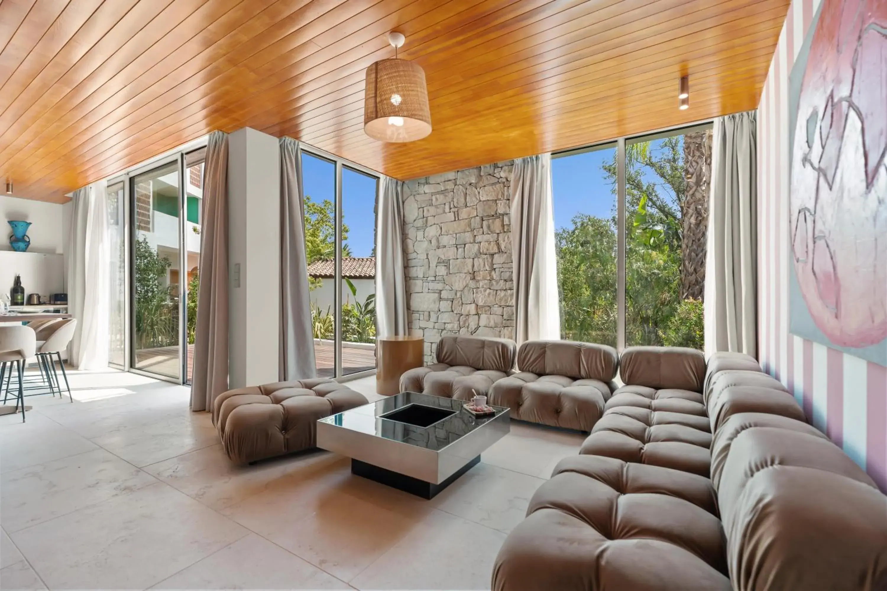 Living room in Hotel Casarose - Cannes Mandelieu Living room in Hotel Casarose - Cannes Mandelieu