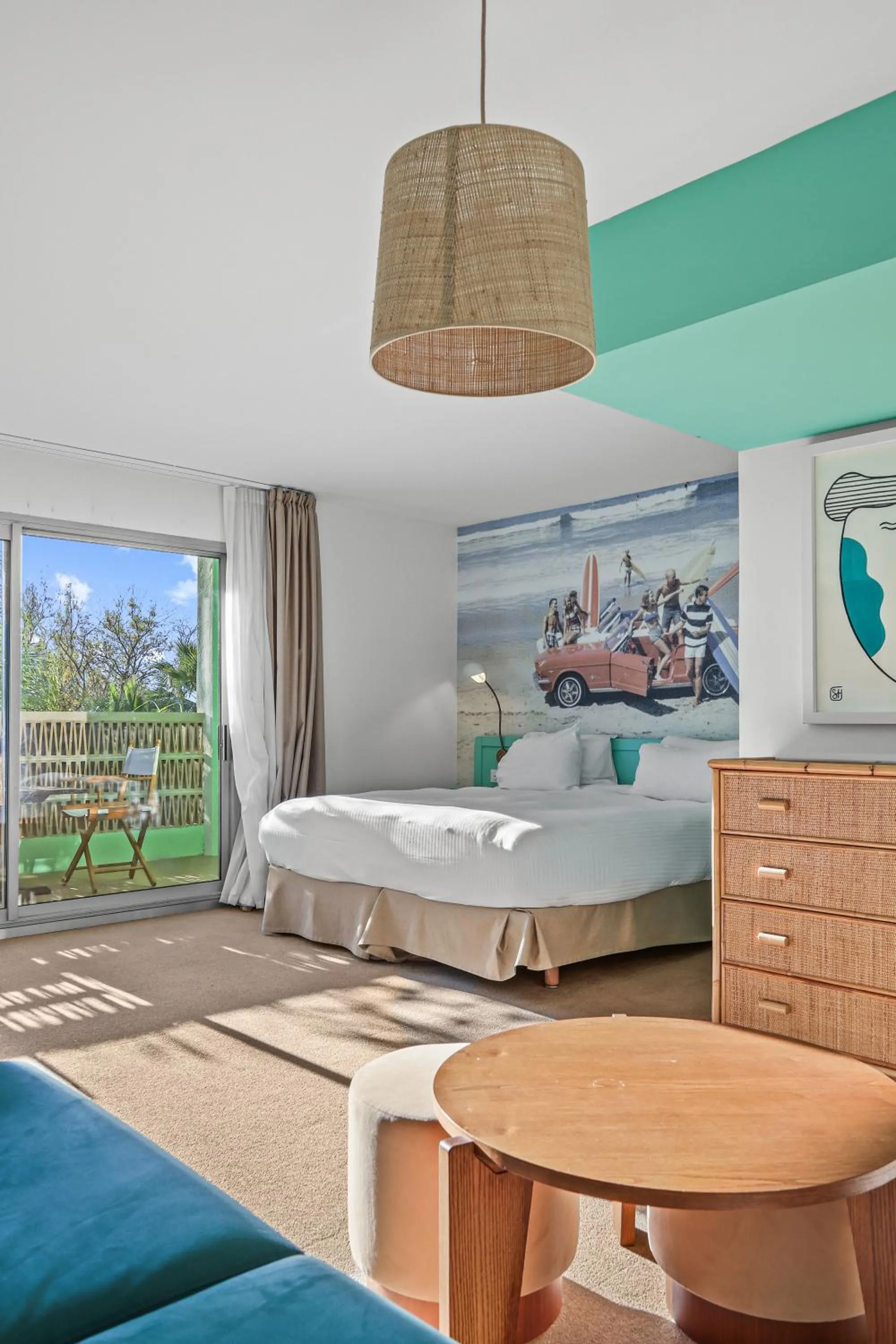 Photo of the whole room, Bed in Hotel Casarose - Cannes Mandelieu