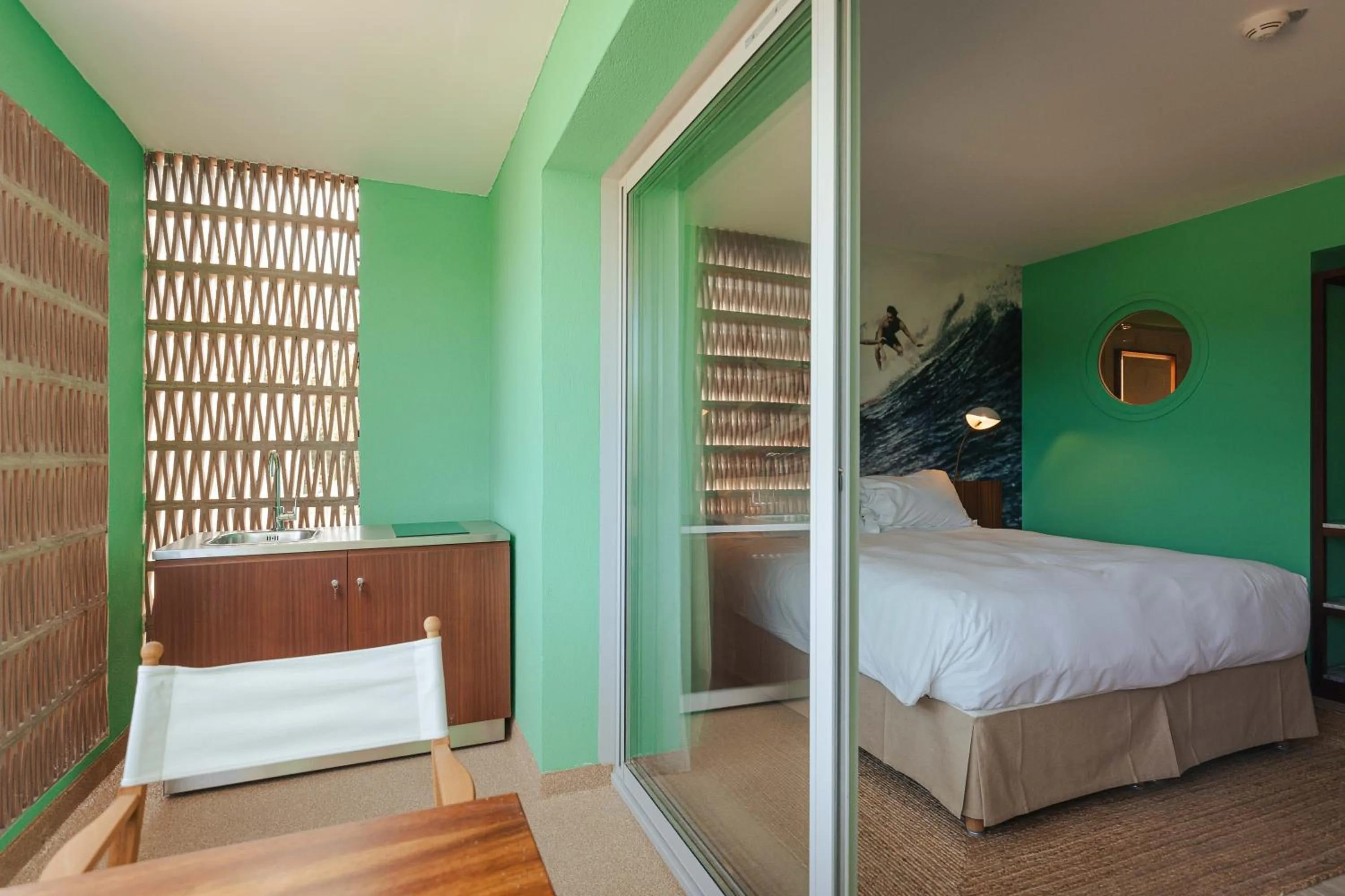 Bed in Hotel Casarose - Cannes Mandelieu