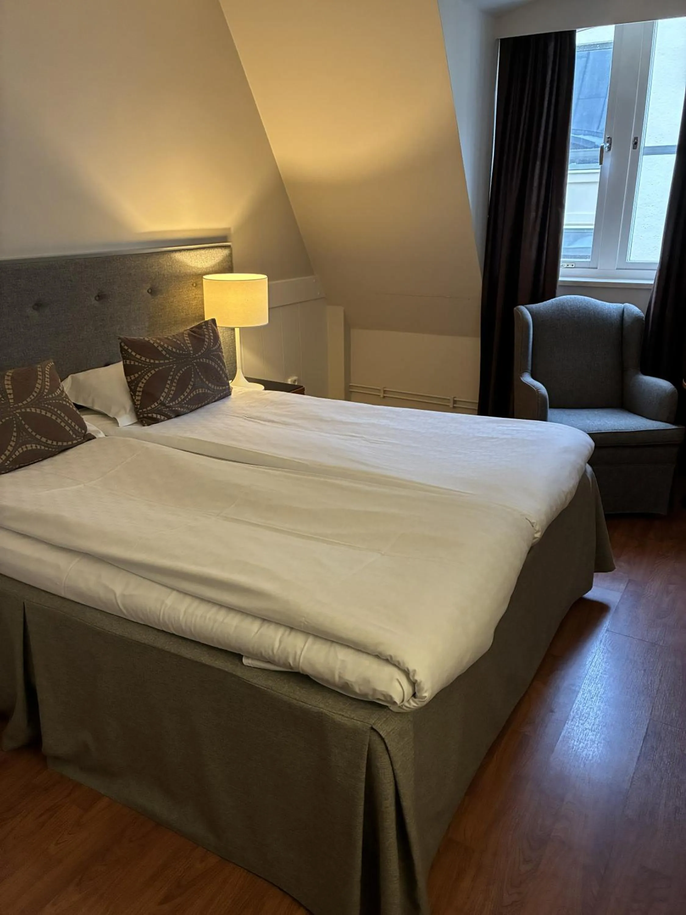 Bedroom, Bed in Hotel Bishops Arms Malmö