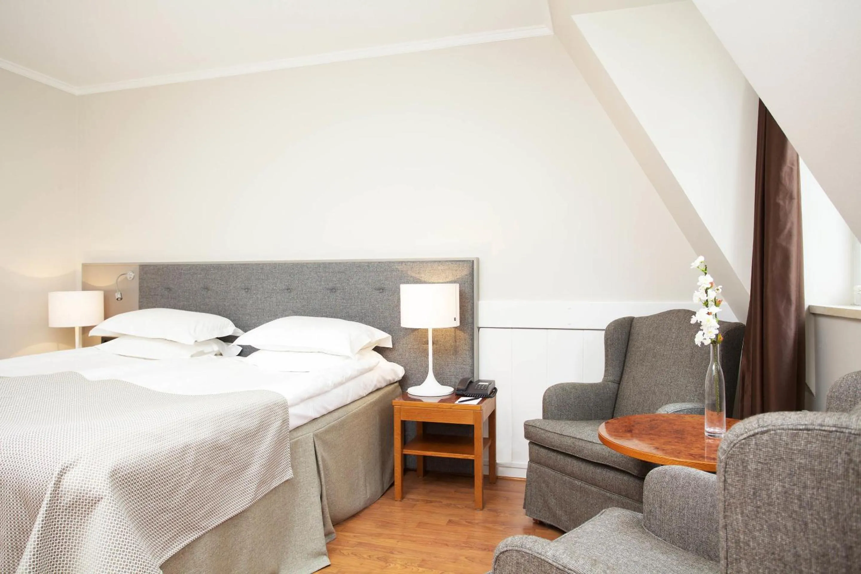 Photo of the whole room, Bed in Hotel Bishops Arms Malmö