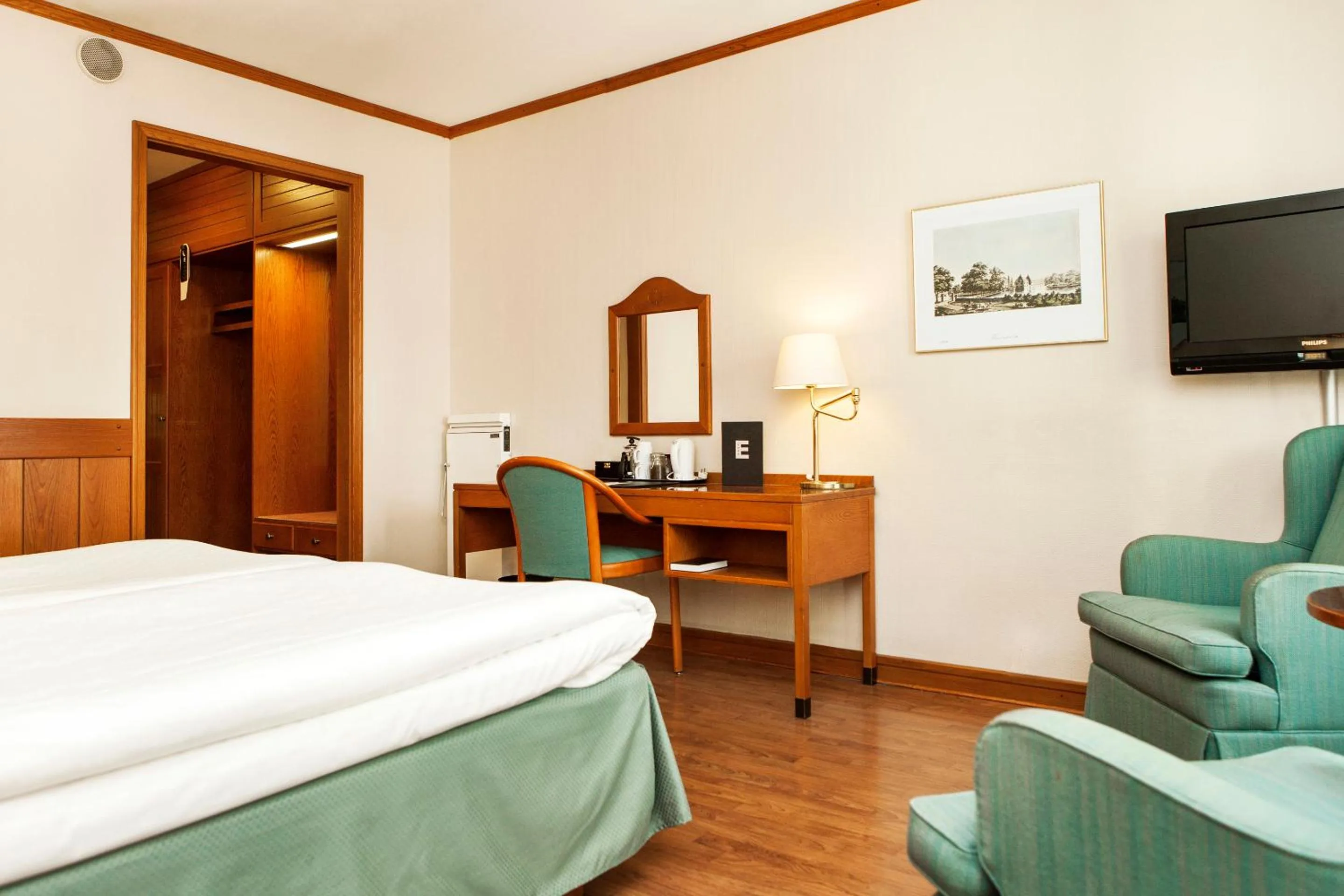 Photo of the whole room, Bed in Hotel Bishops Arms Malmö