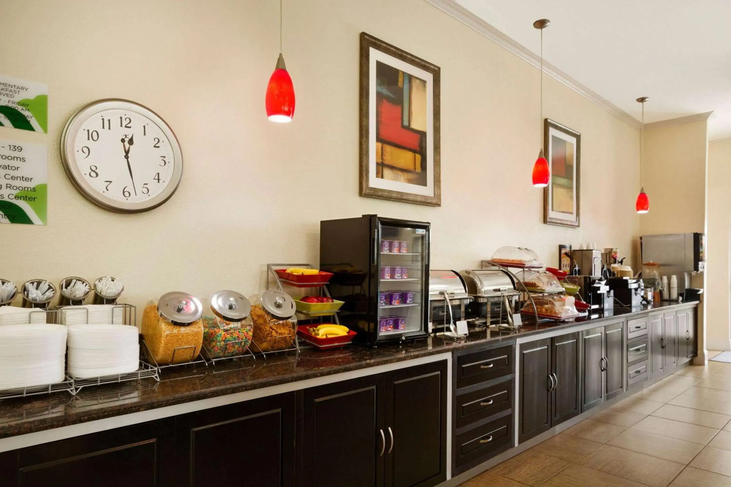 Restaurant/places to eat in Wingate by Wyndham San Marcos Restaurant/places to eat in Wingate by Wyndham San Marcos