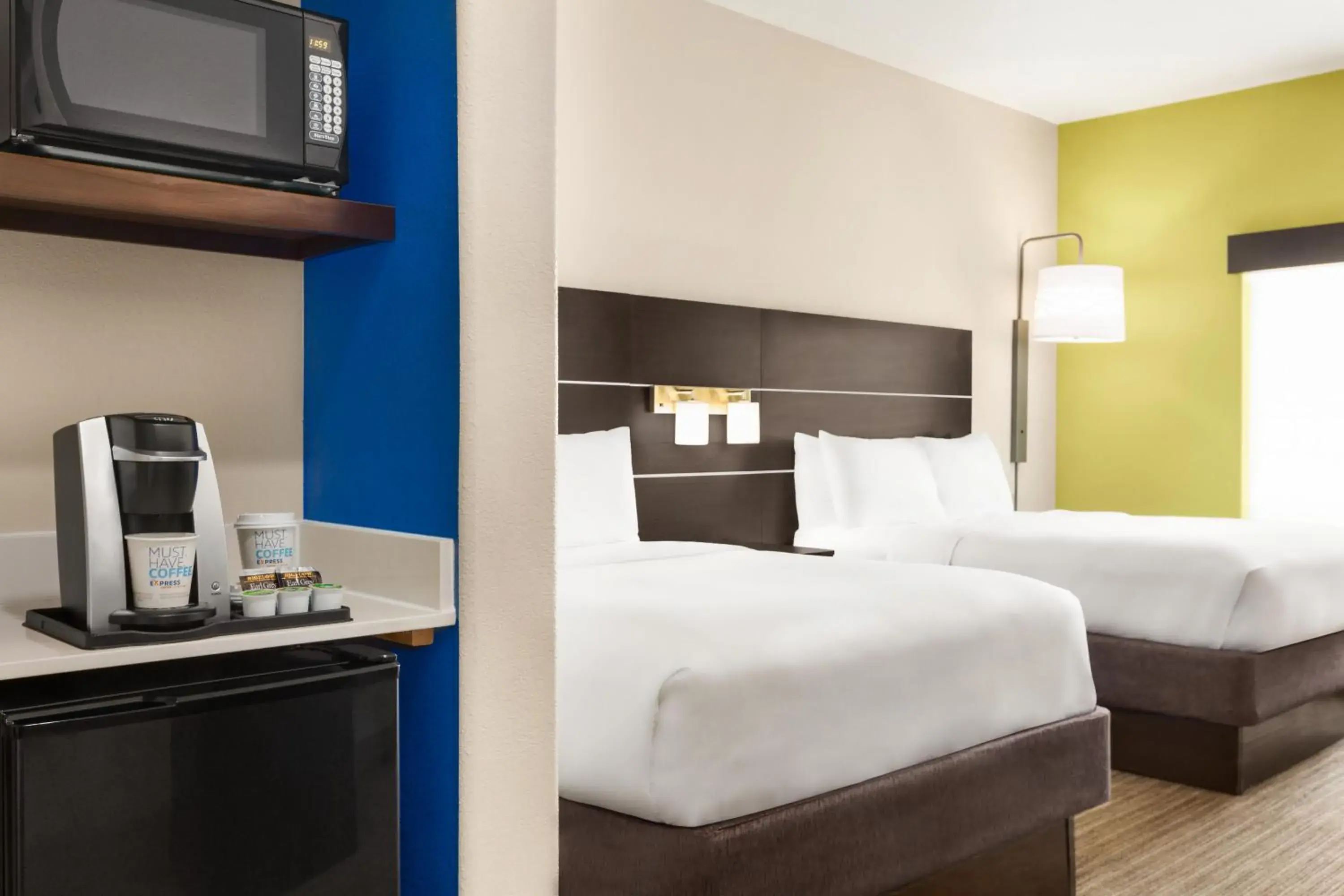 Standard Room in Holiday Inn Express Hotel & Suites San Antonio NW-Medical Area by IHG Standard Room in Holiday Inn Express Hotel & Suites San Antonio NW-Medical Area by IHG
